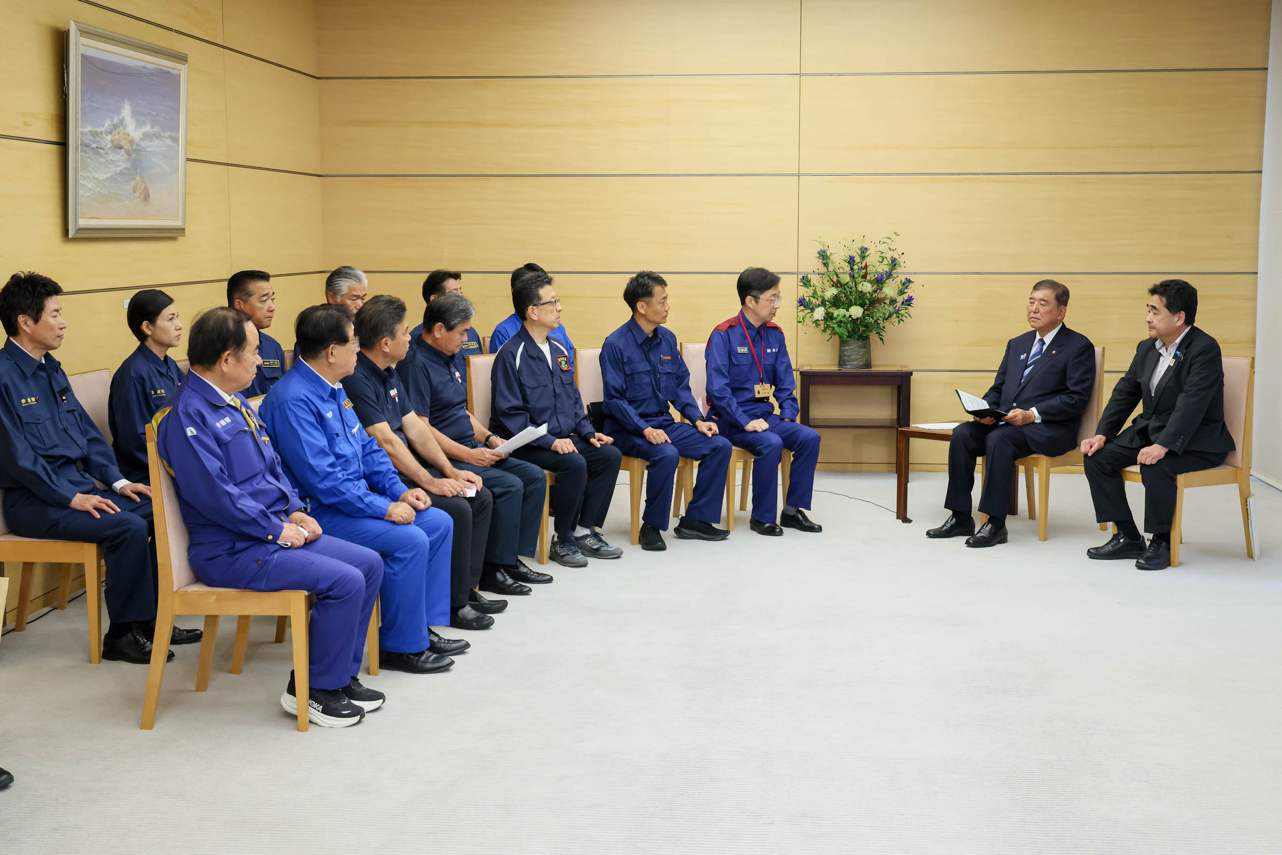 Prime Minister Ishiba receiving requests (2)