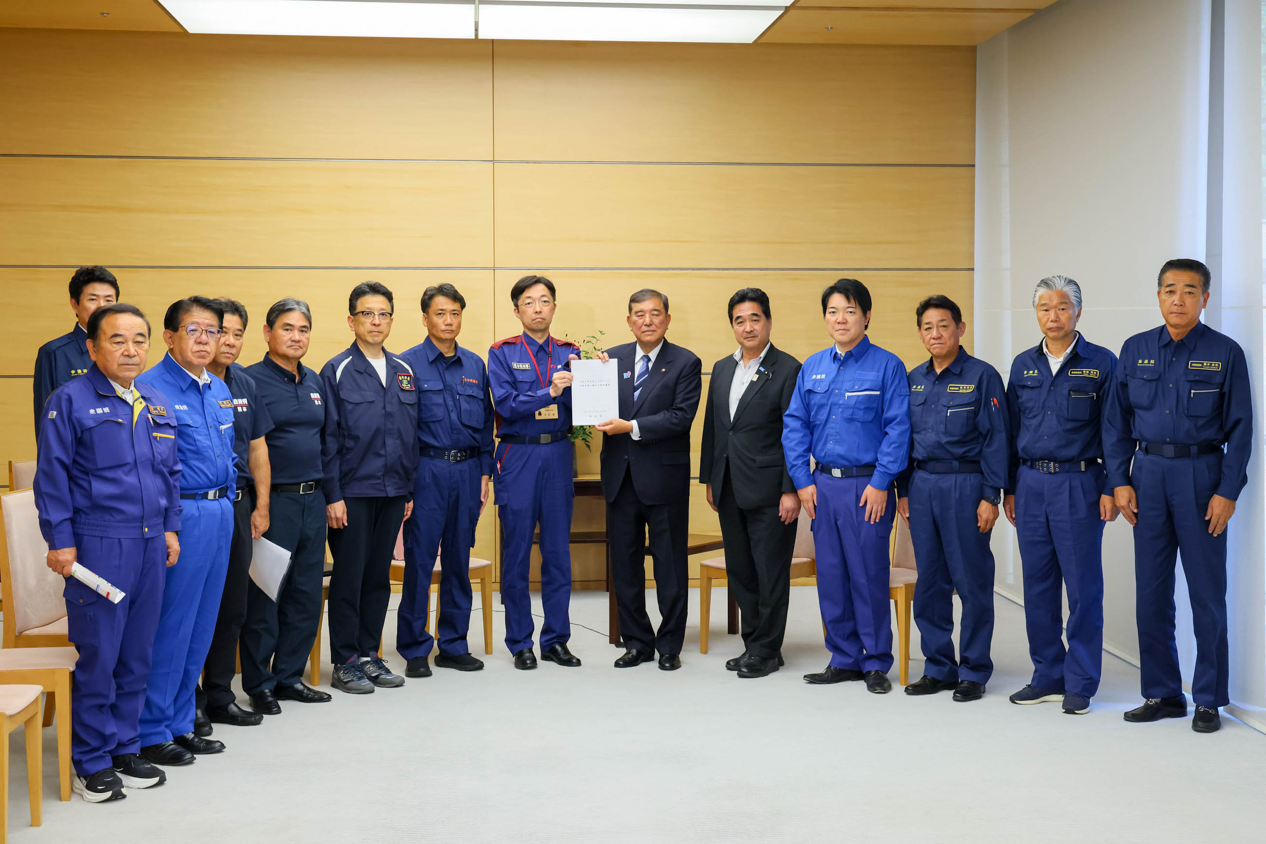 Prime Minister Ishiba receiving requests (4)