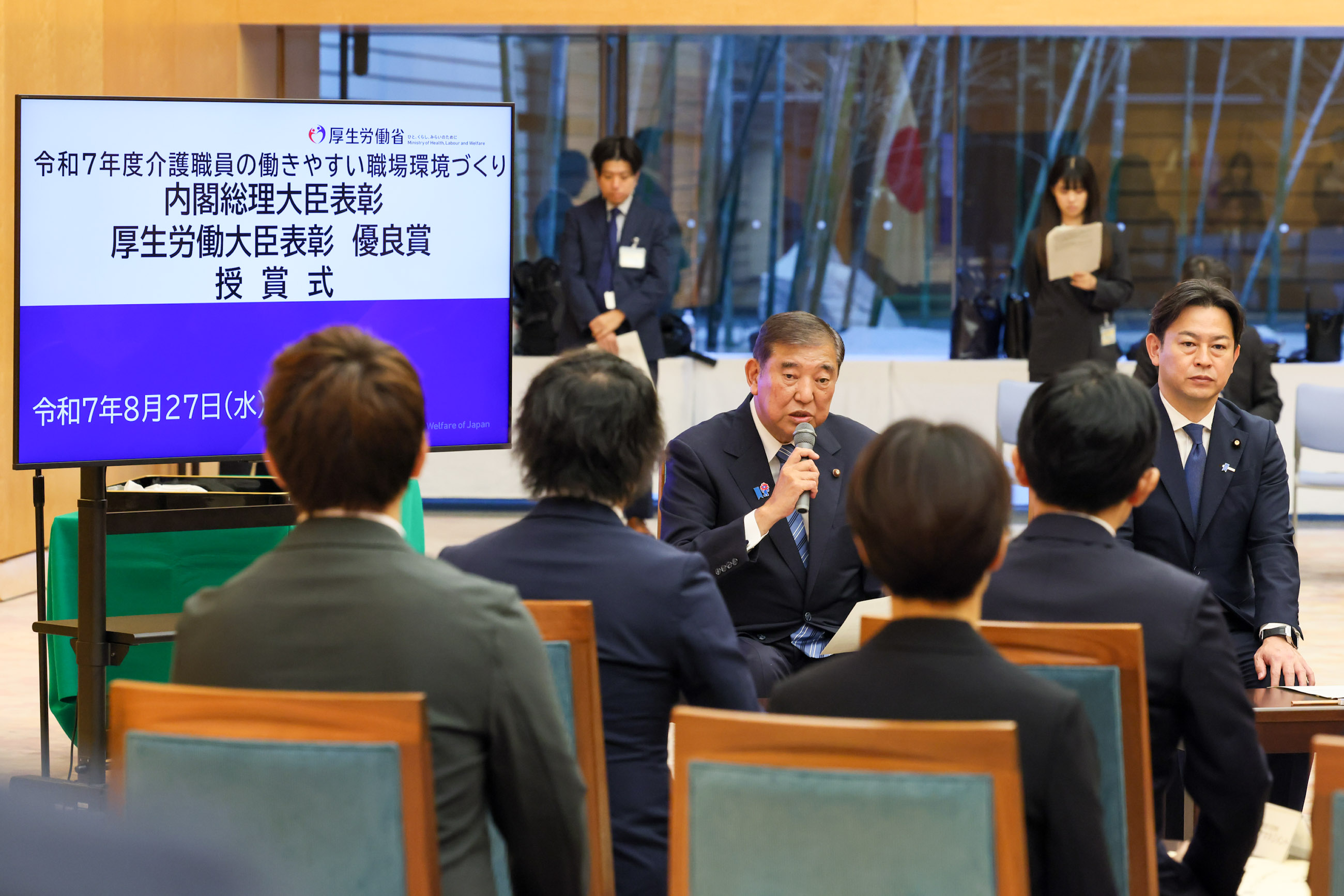 Prime Minister Ishiba holding an exchange of views (8)