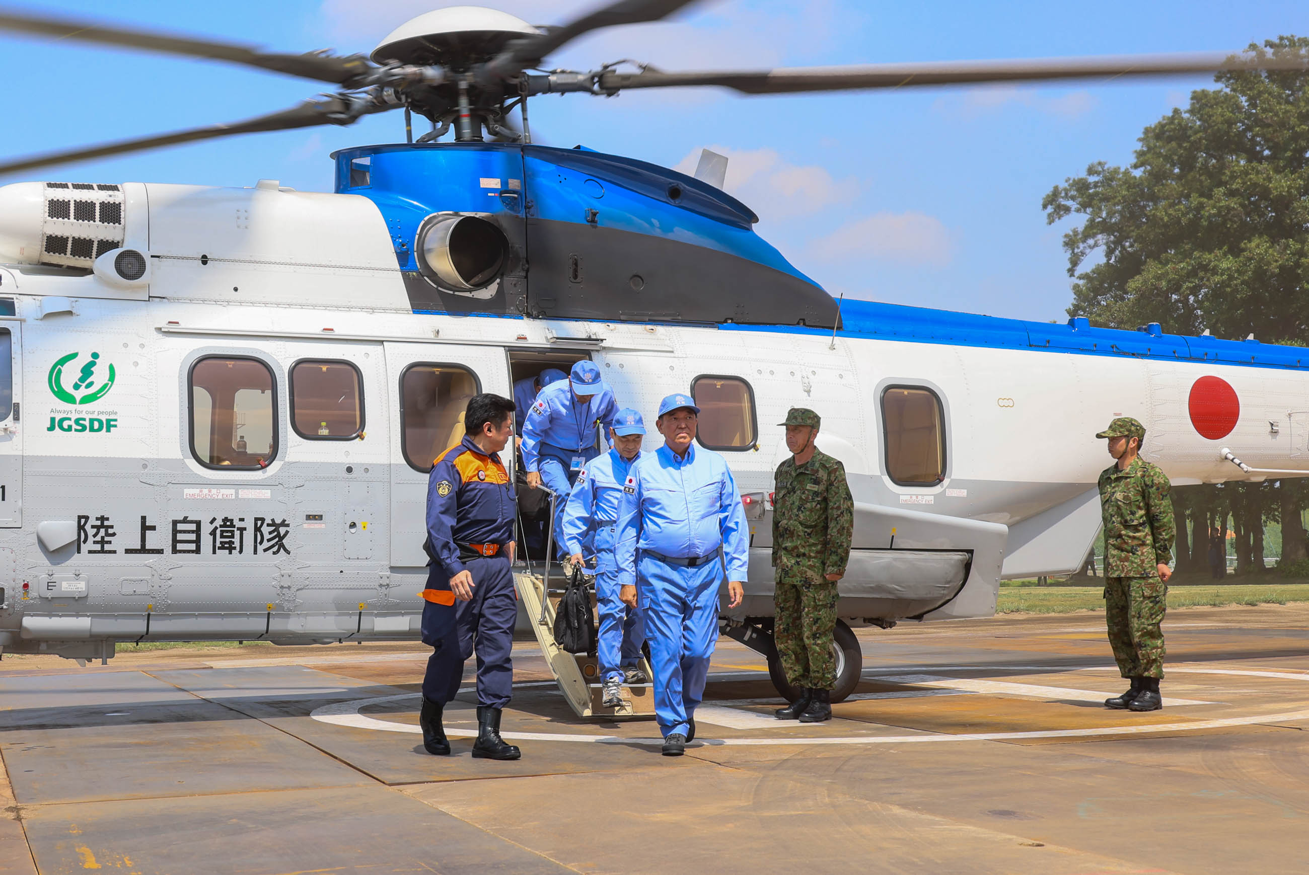 Prime Minister Ishiba arriving at the joint disaster management drills