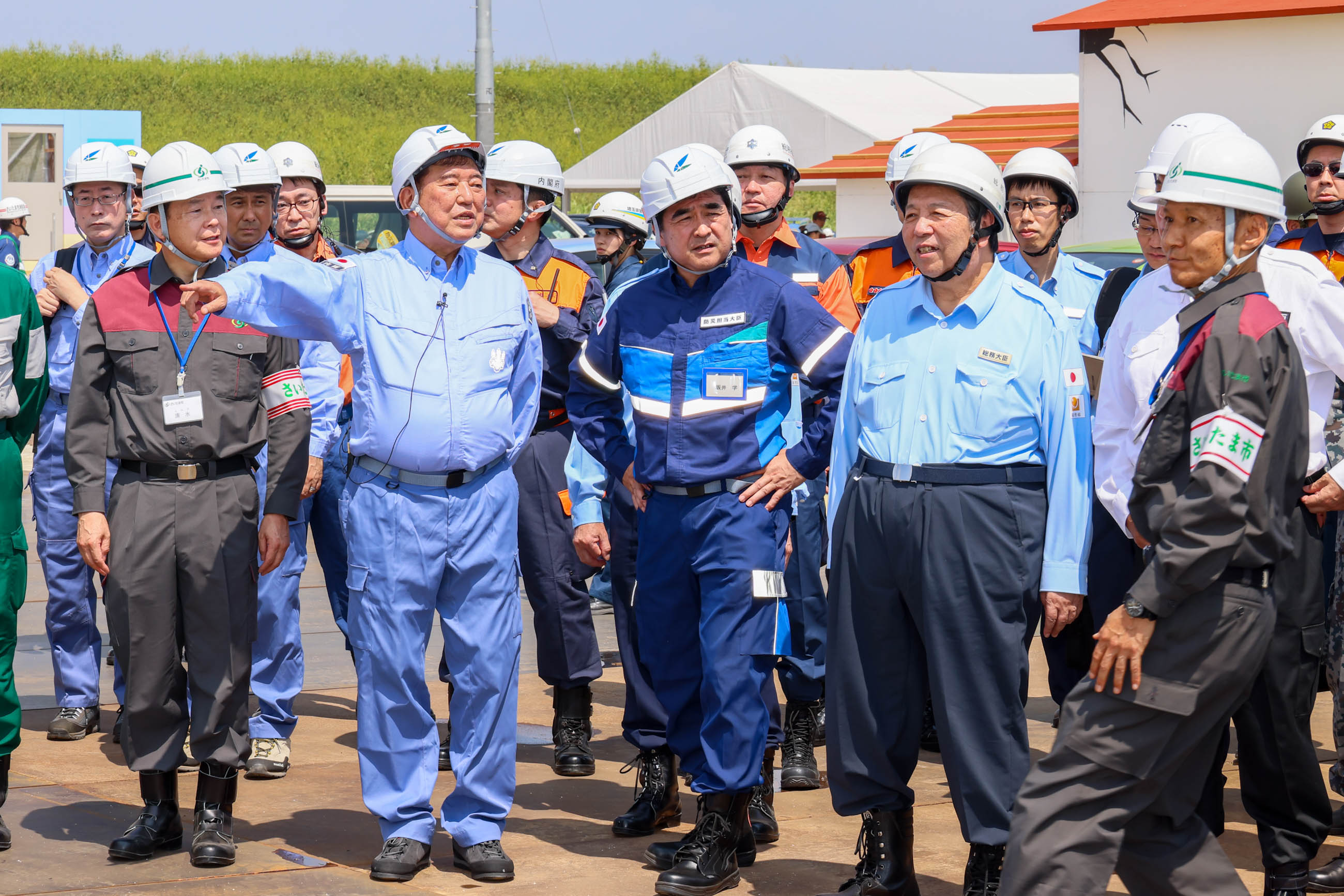 Prime Minister Ishiba observing the rescue drills for buildings buried in landslides (4)