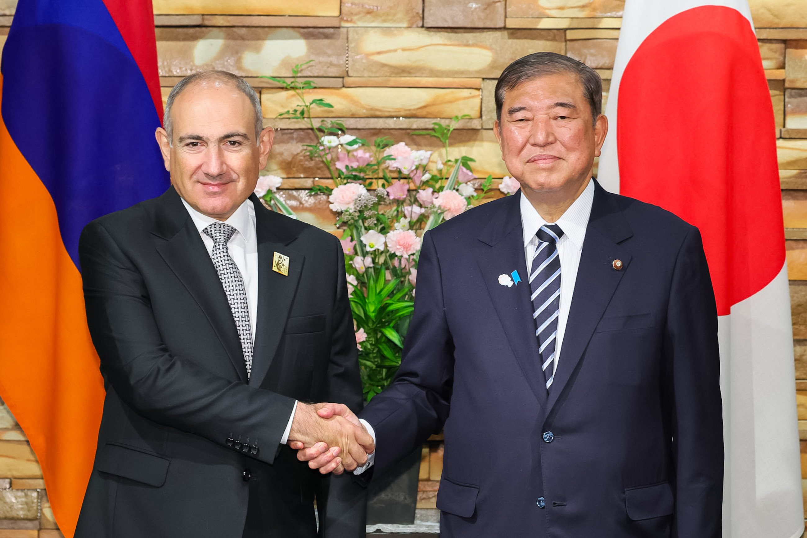 Japan-Armenia Summit Meeting