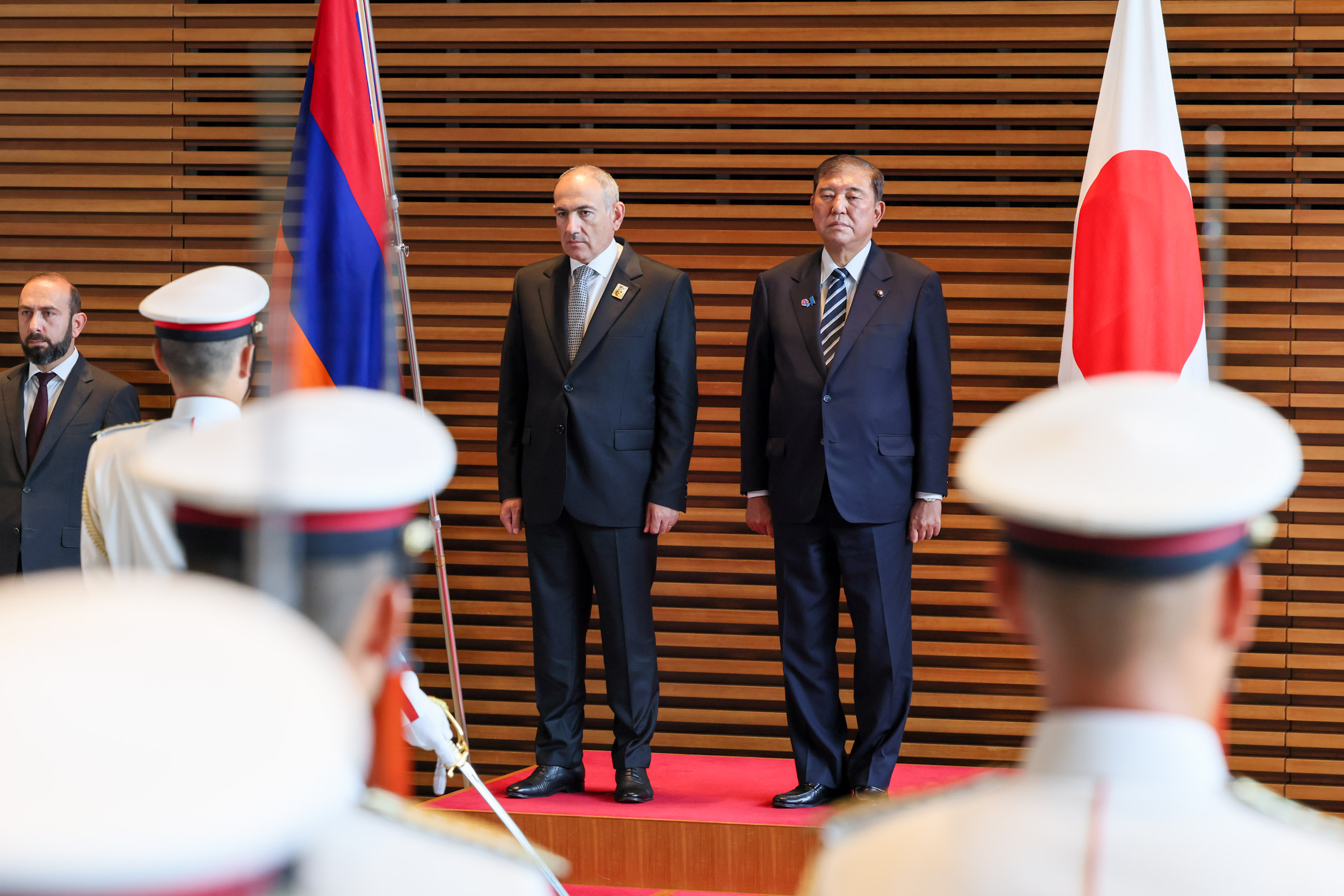 Salute and guard of honor ceremony (1)