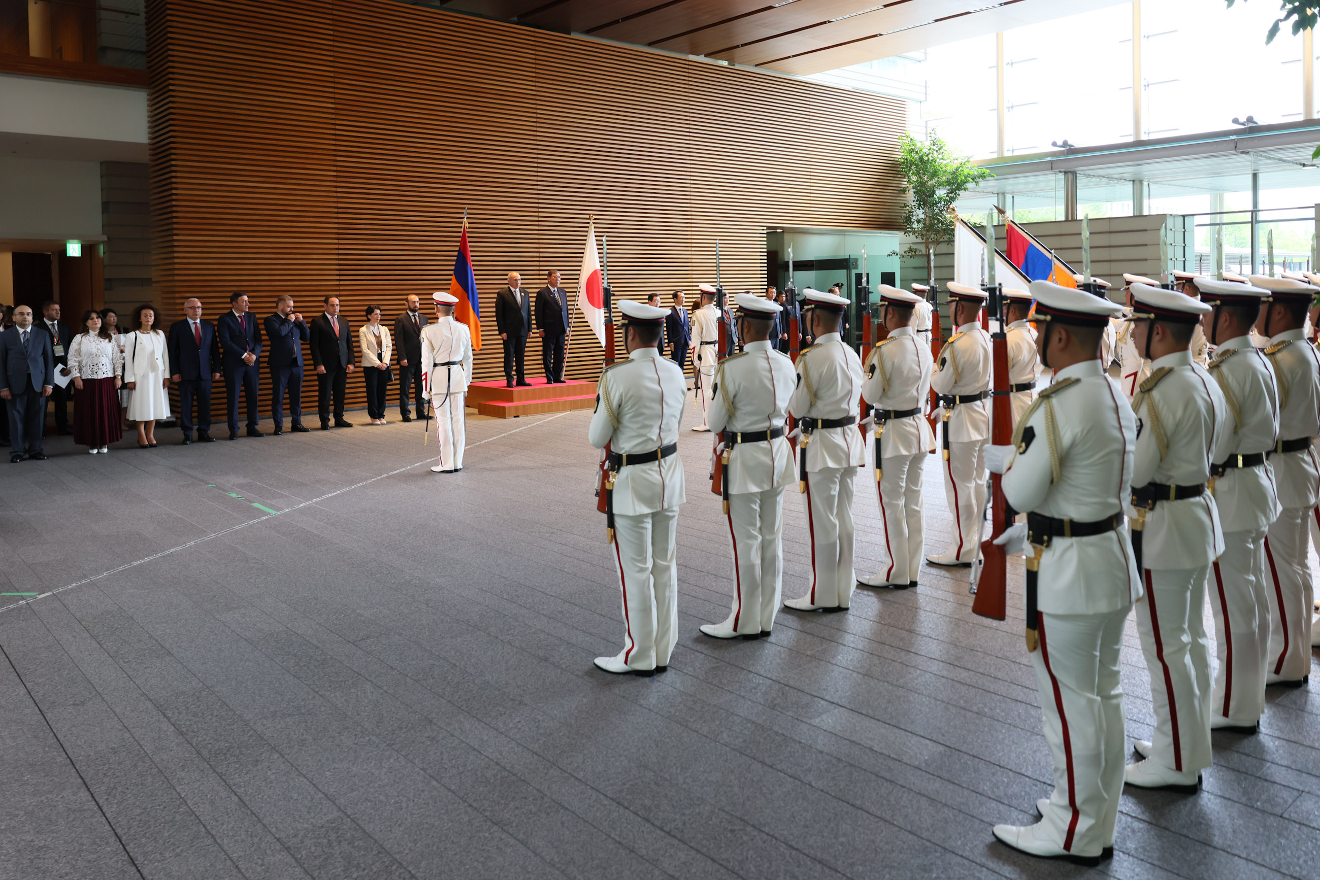Salute and guard of honor ceremony (2)