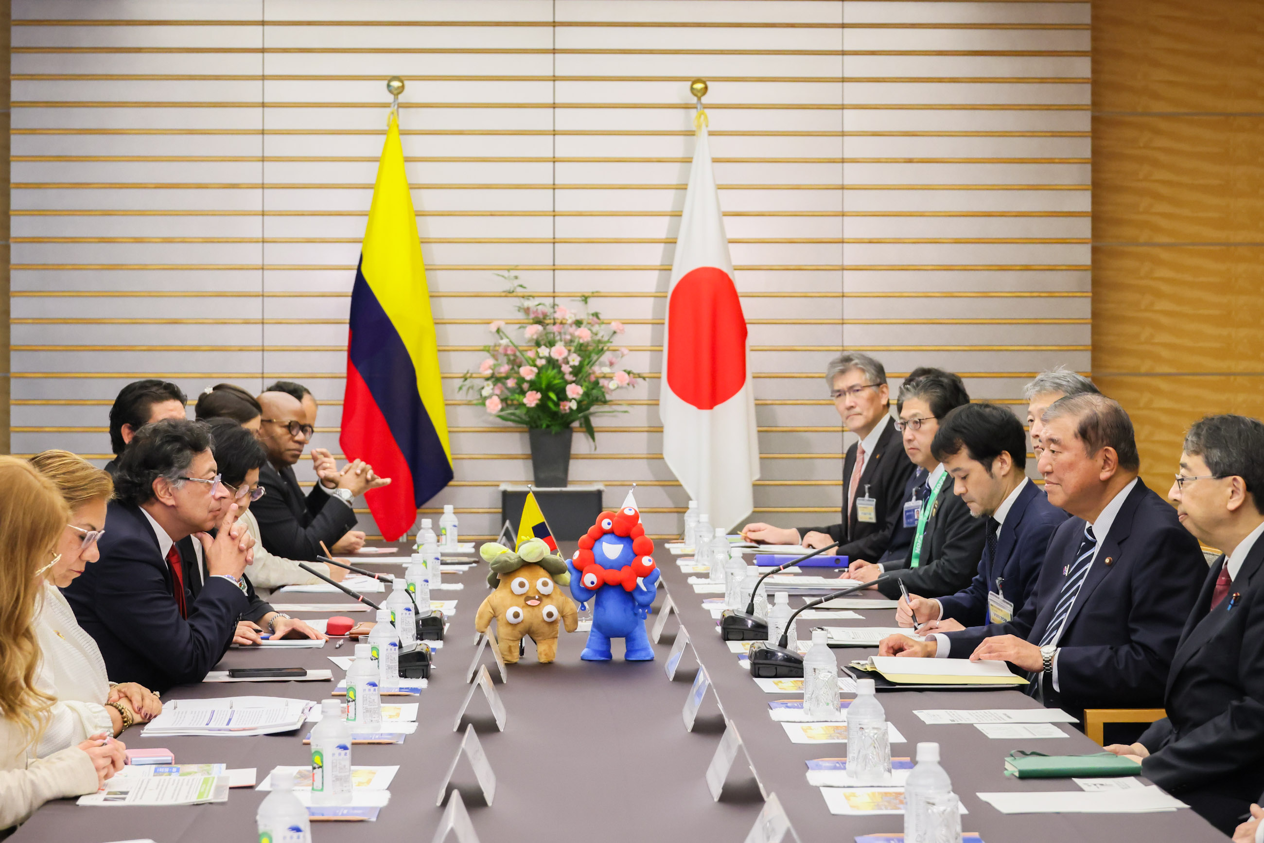 Japan-Colombia Summit Meeting (3)