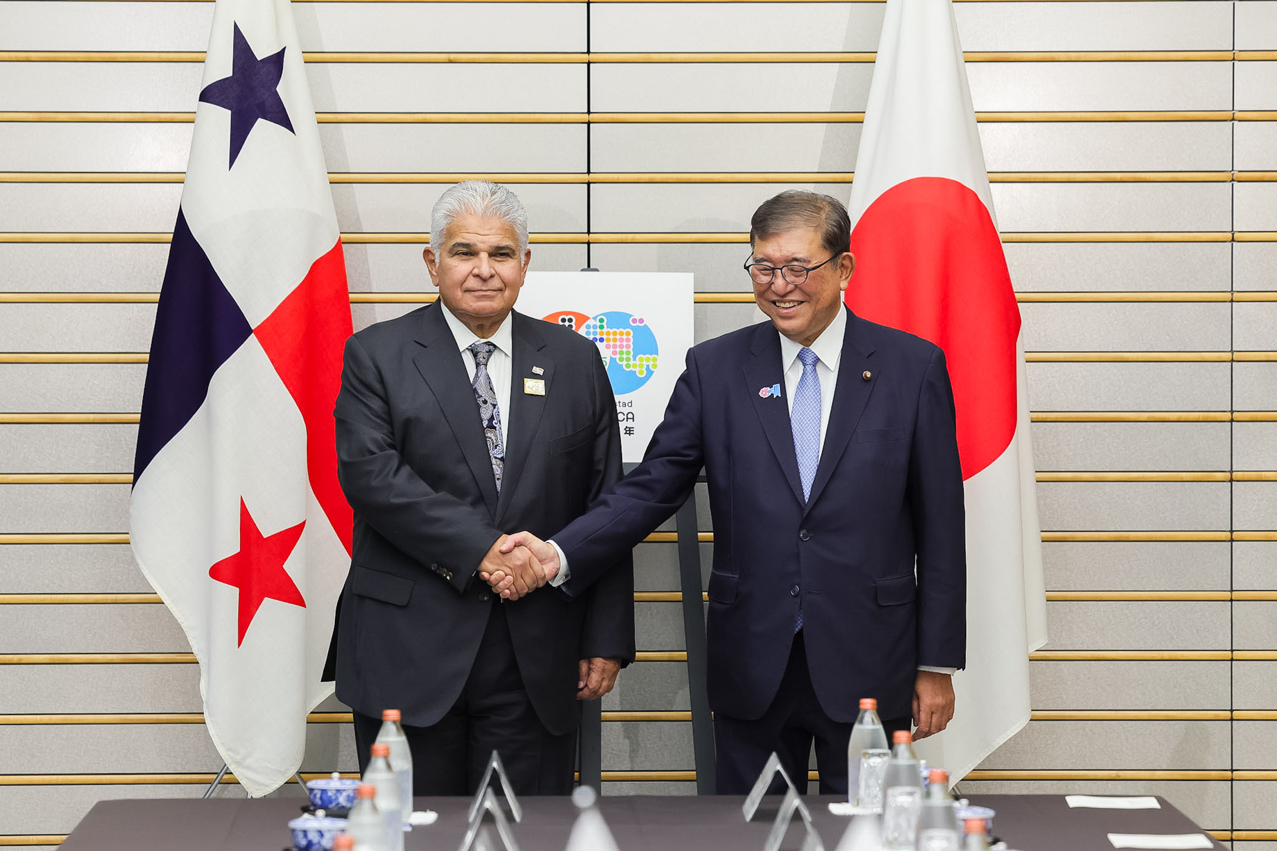 Japan-Panama Summit Meeting (2)