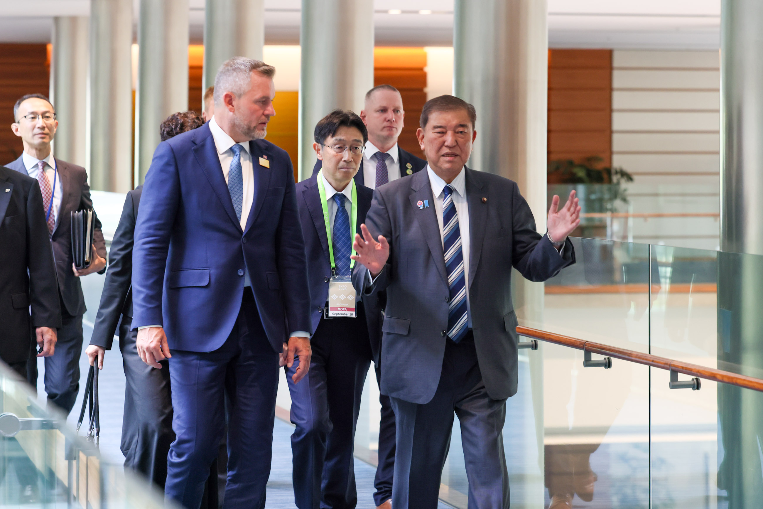 Prime Minister Ishiba welcoming President Pellegrini (4)