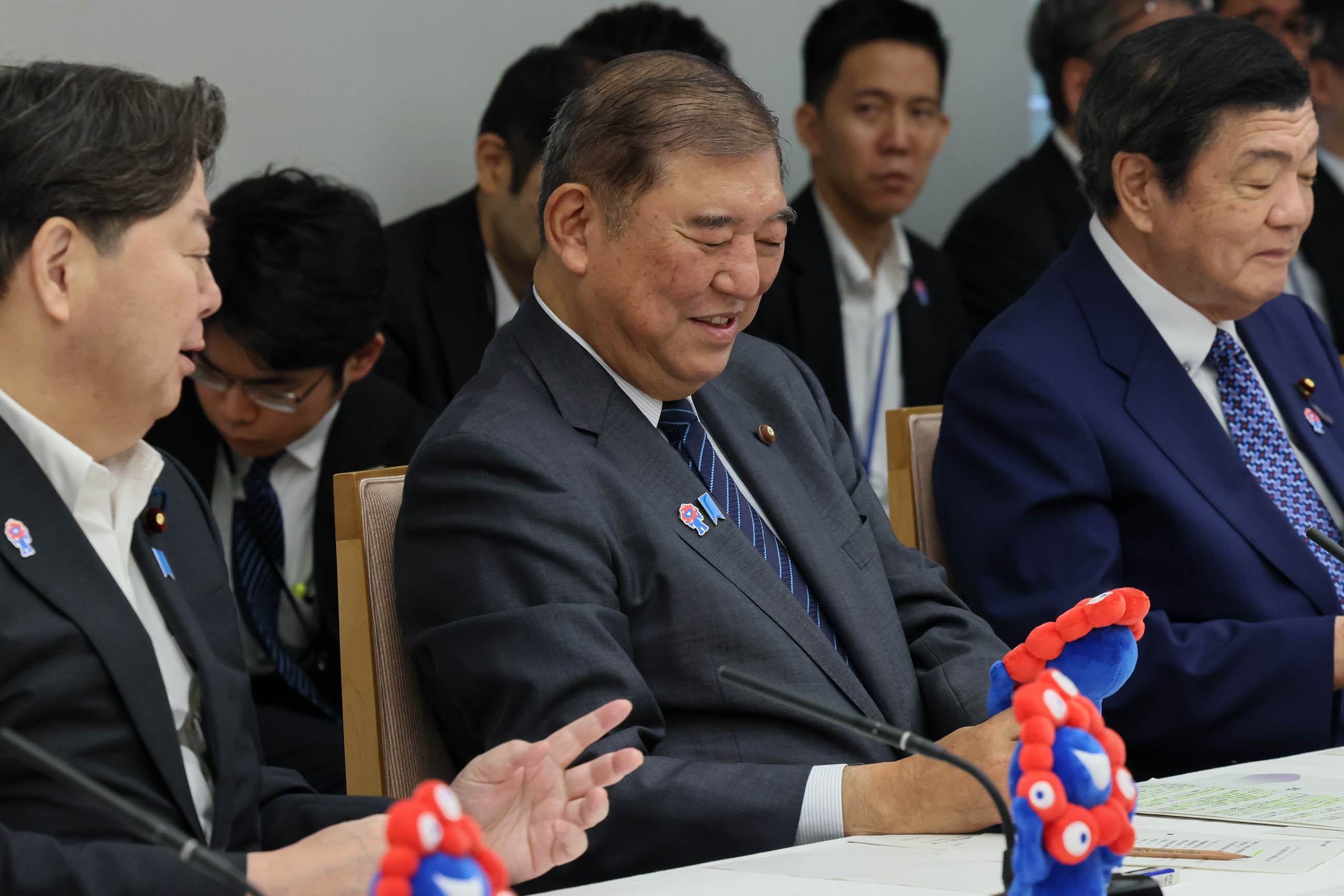 Prime Minister Ishiba wrapping up the meeting (4)