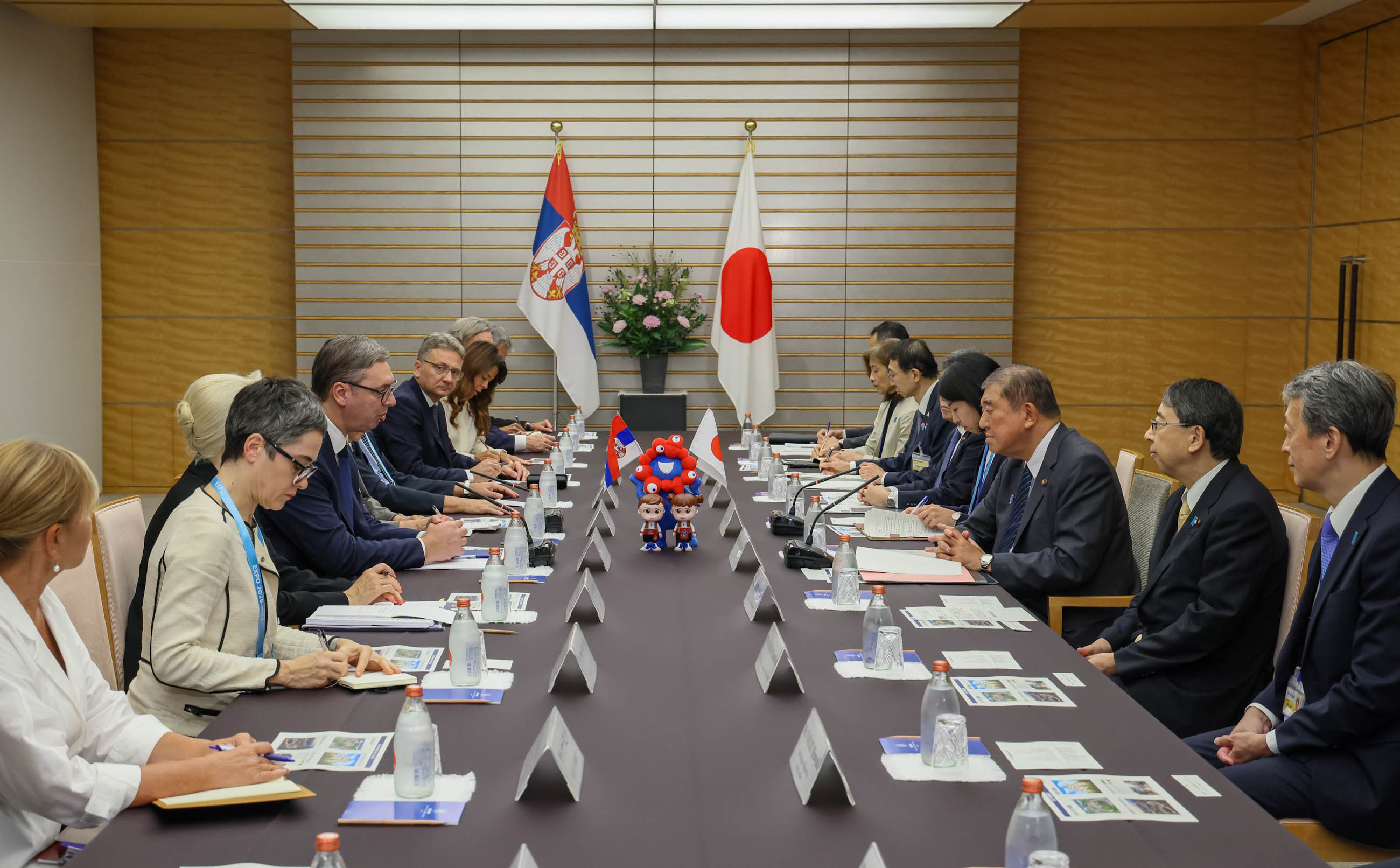 Prime Minister Ishiba holding a meeting with President Vučić (3)