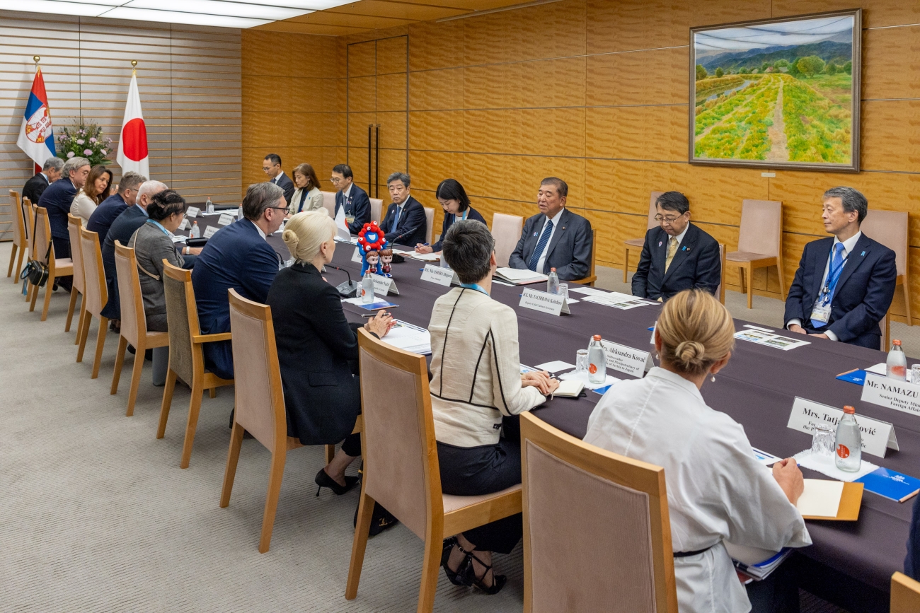Prime Minister Ishiba holding a meeting with President Vučić (4)