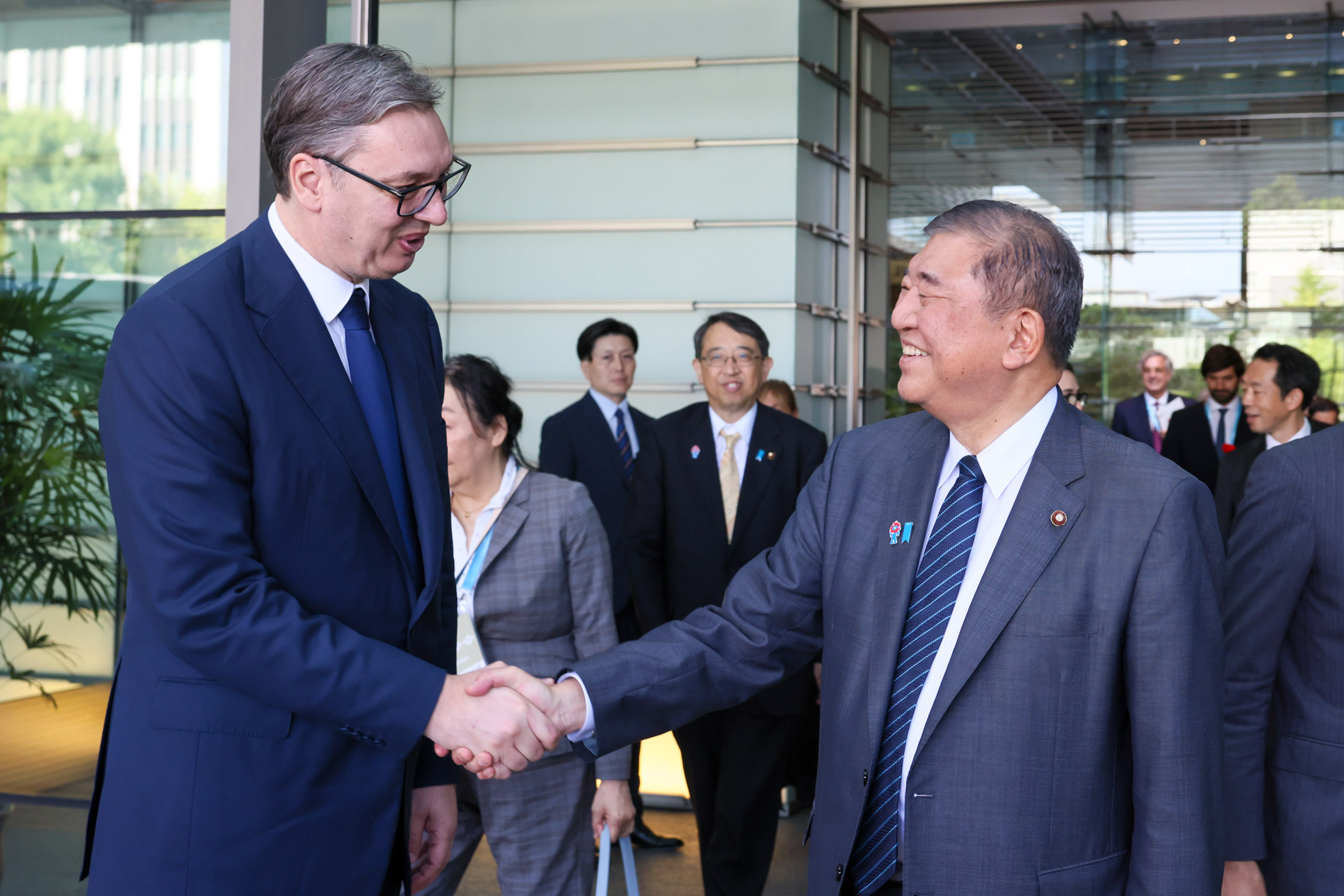 Prime Minister Ishiba seeing off President Vučić (3)