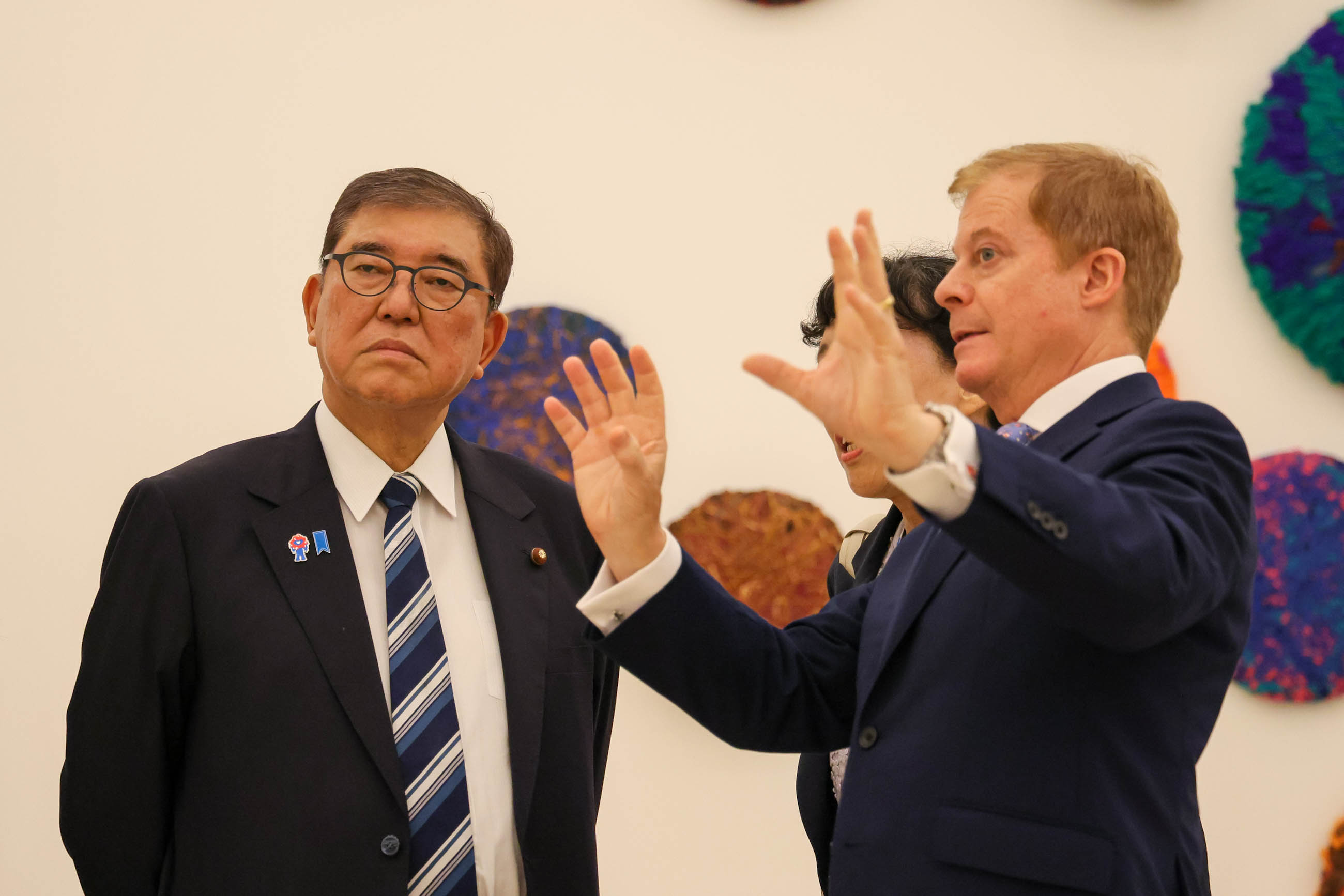 Prime Minister Ishiba visiting the USA Pavilion (6)