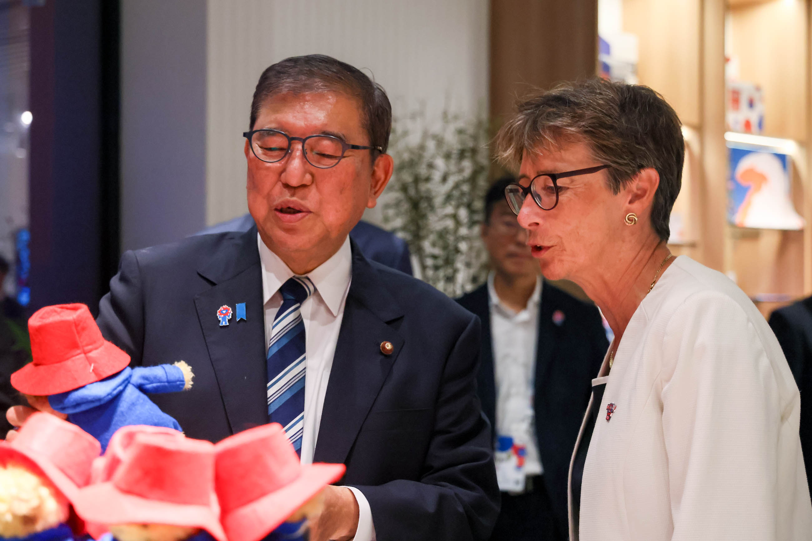 Prime Minister Ishiba visiting the UK Pavilion (1)