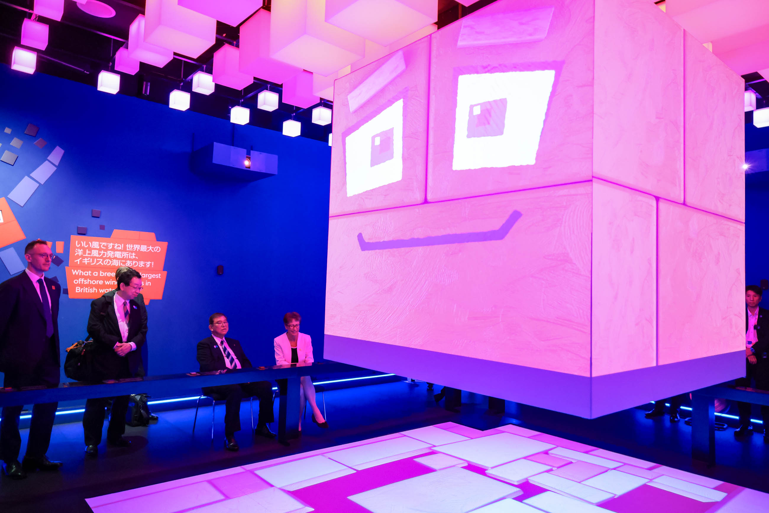 Prime Minister Ishiba visiting the UK Pavilion (2)