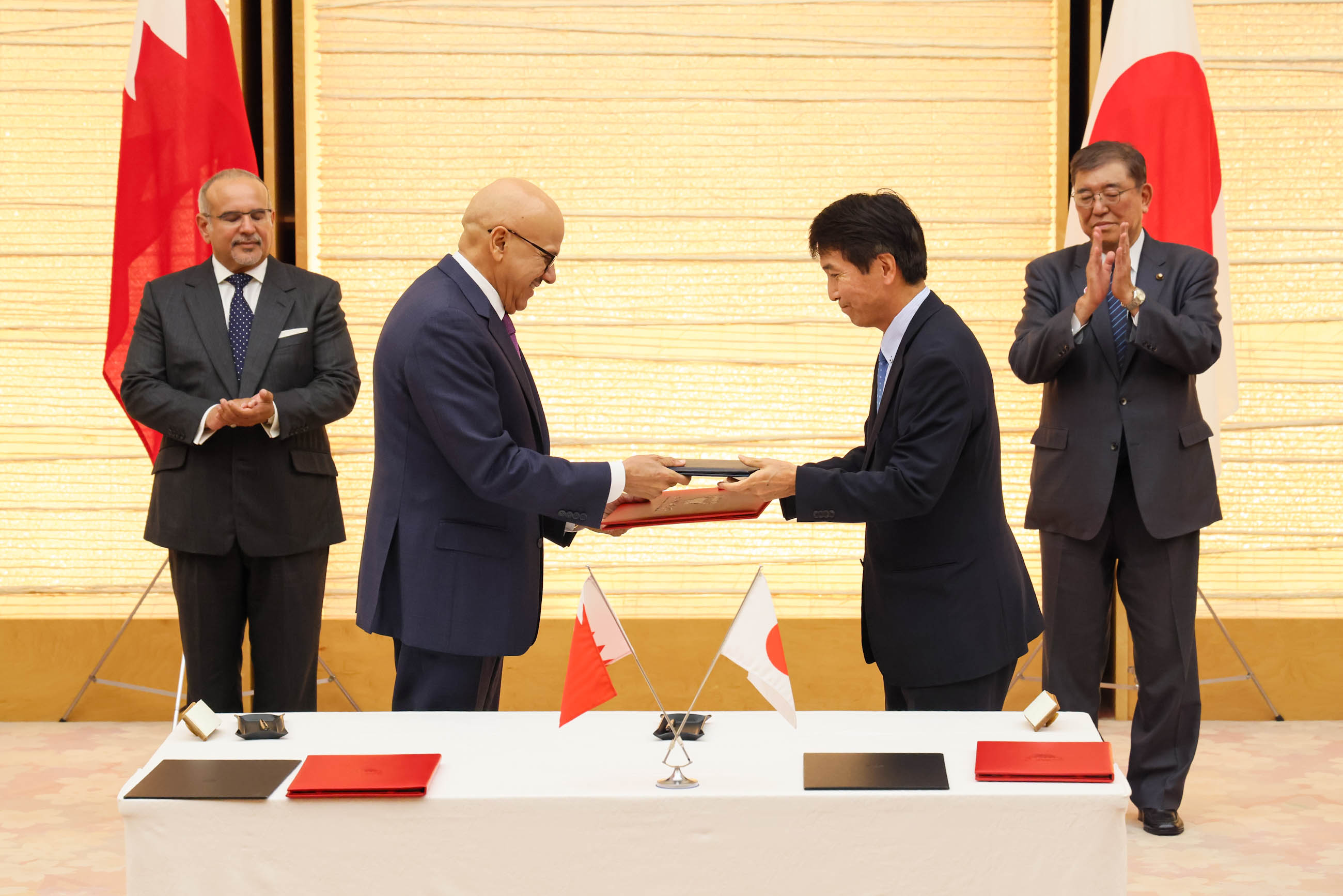 Signing Ceremony (6)