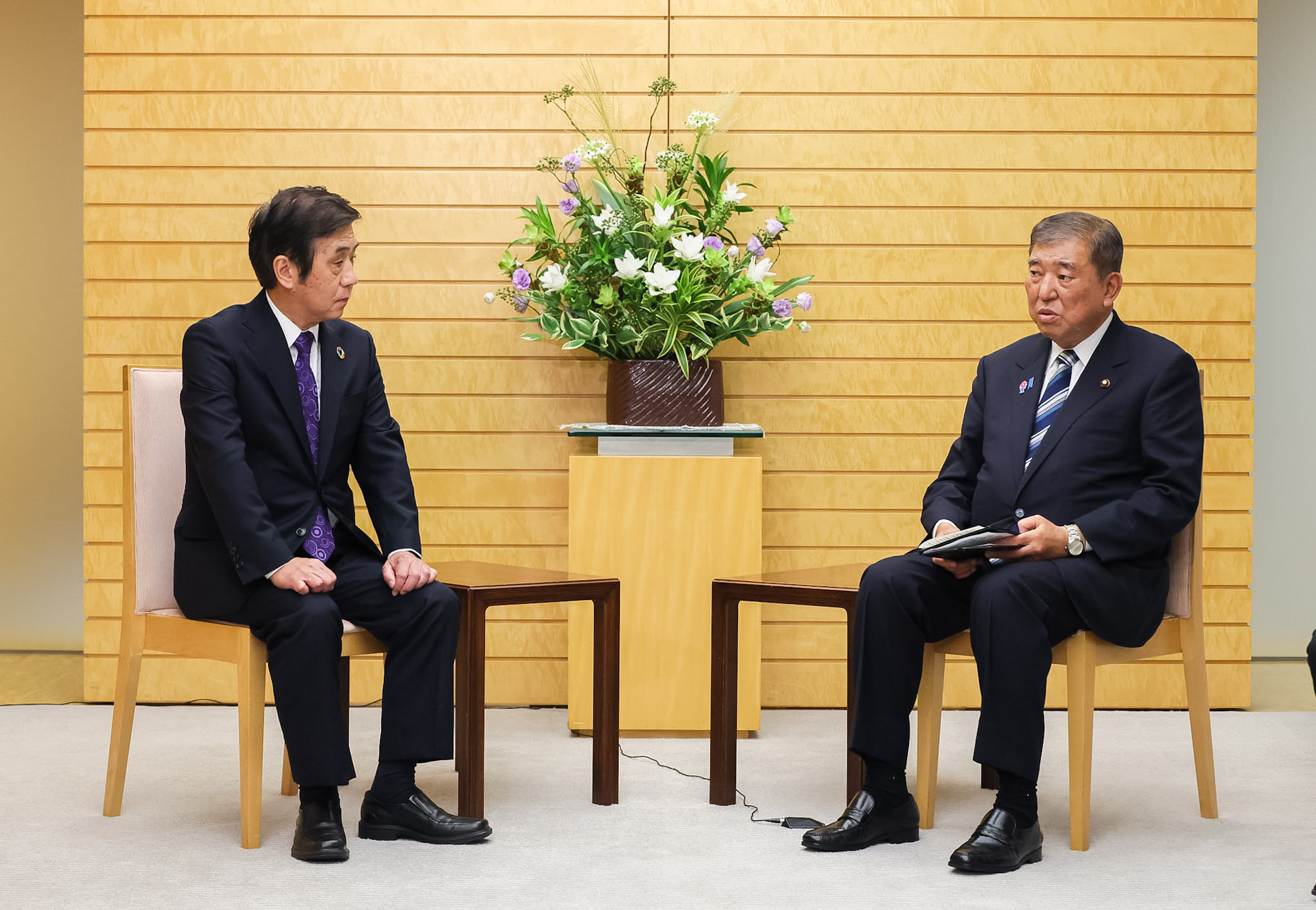 Prime Minister Ishiba receiving a courtesy call (2)
