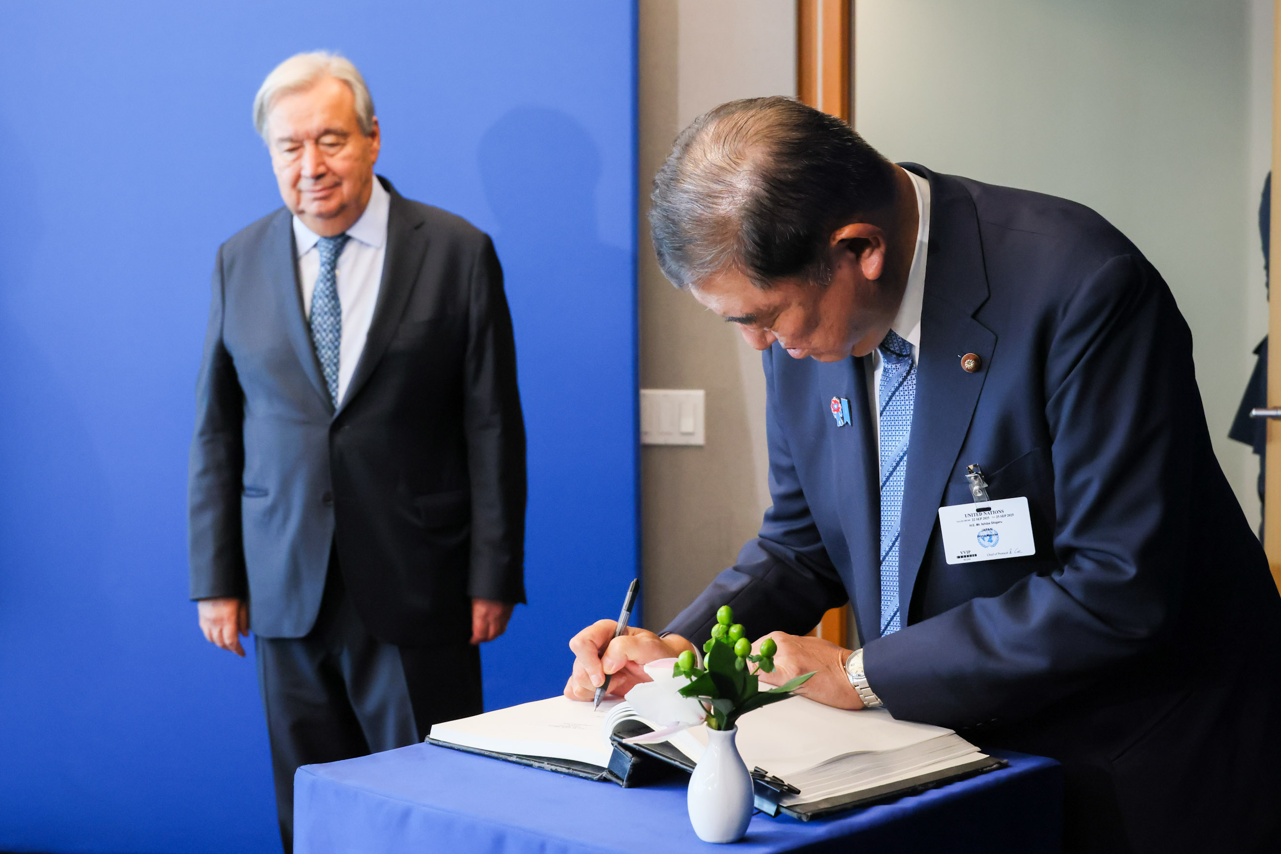 Prime Minister Ishiba meeting with H.E. Mr. António Manuel de Oliveira Guterres, Secretary-General of the United Nations (1)