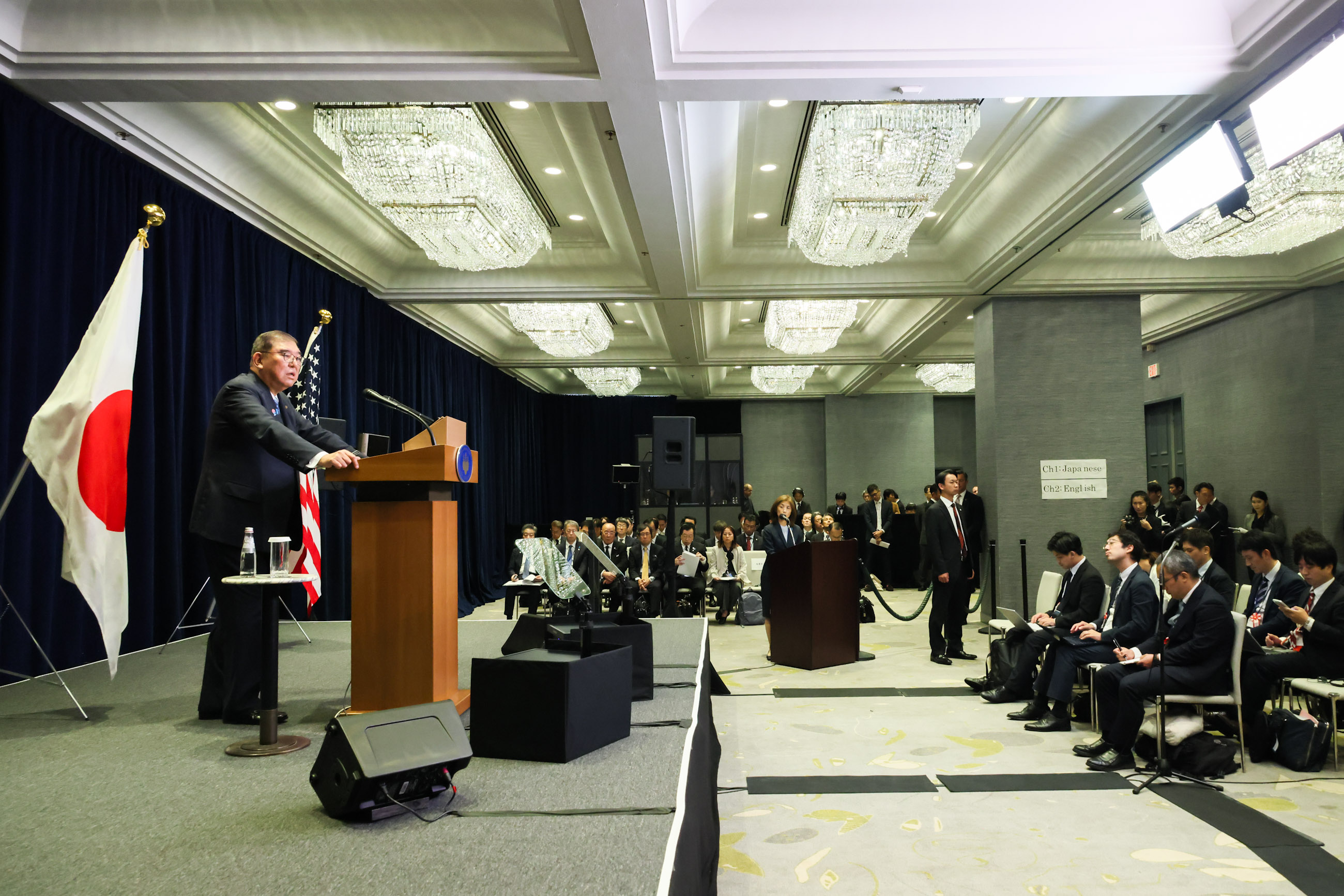 Press Conference (9)