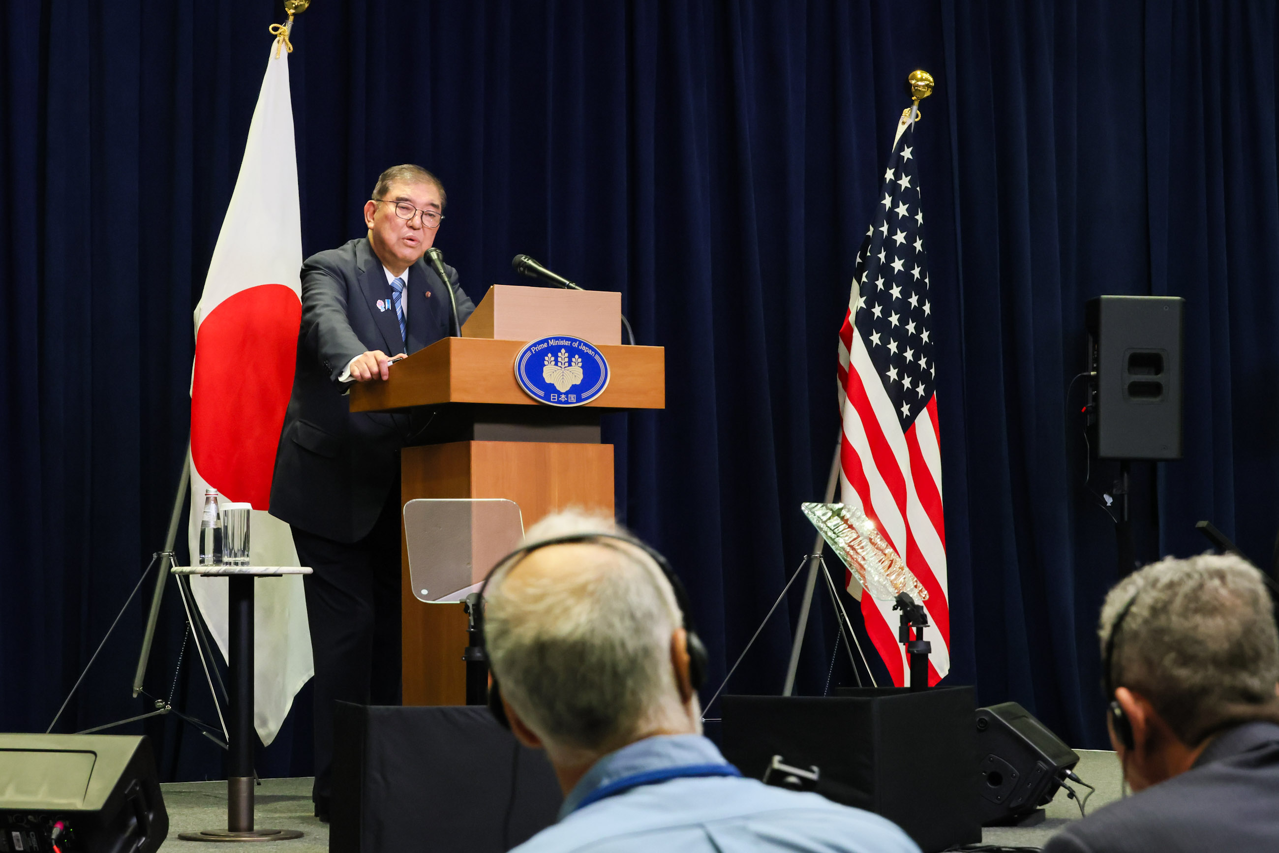 Press Conference (10)