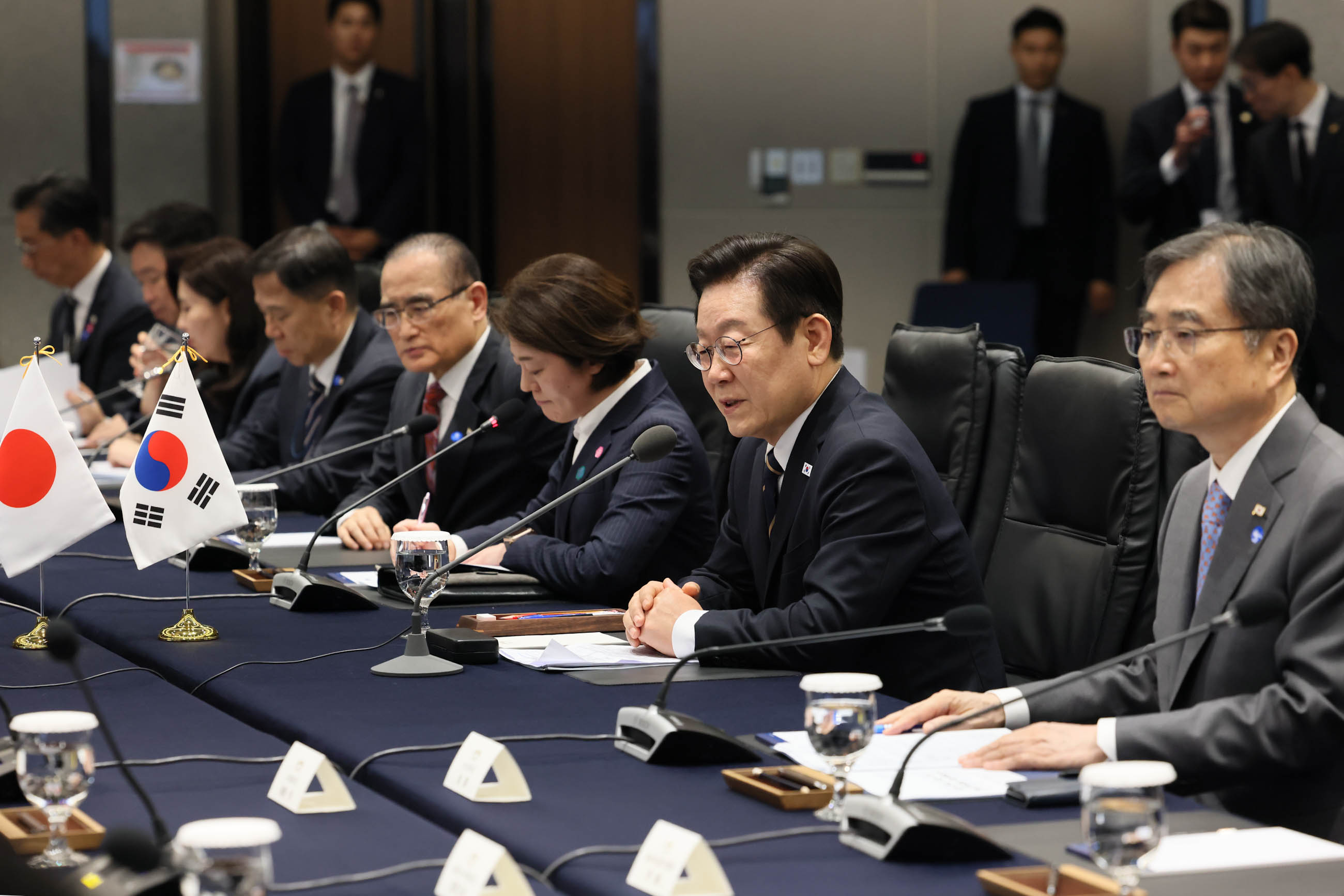 Japan-ROK Summit Meeting (3)