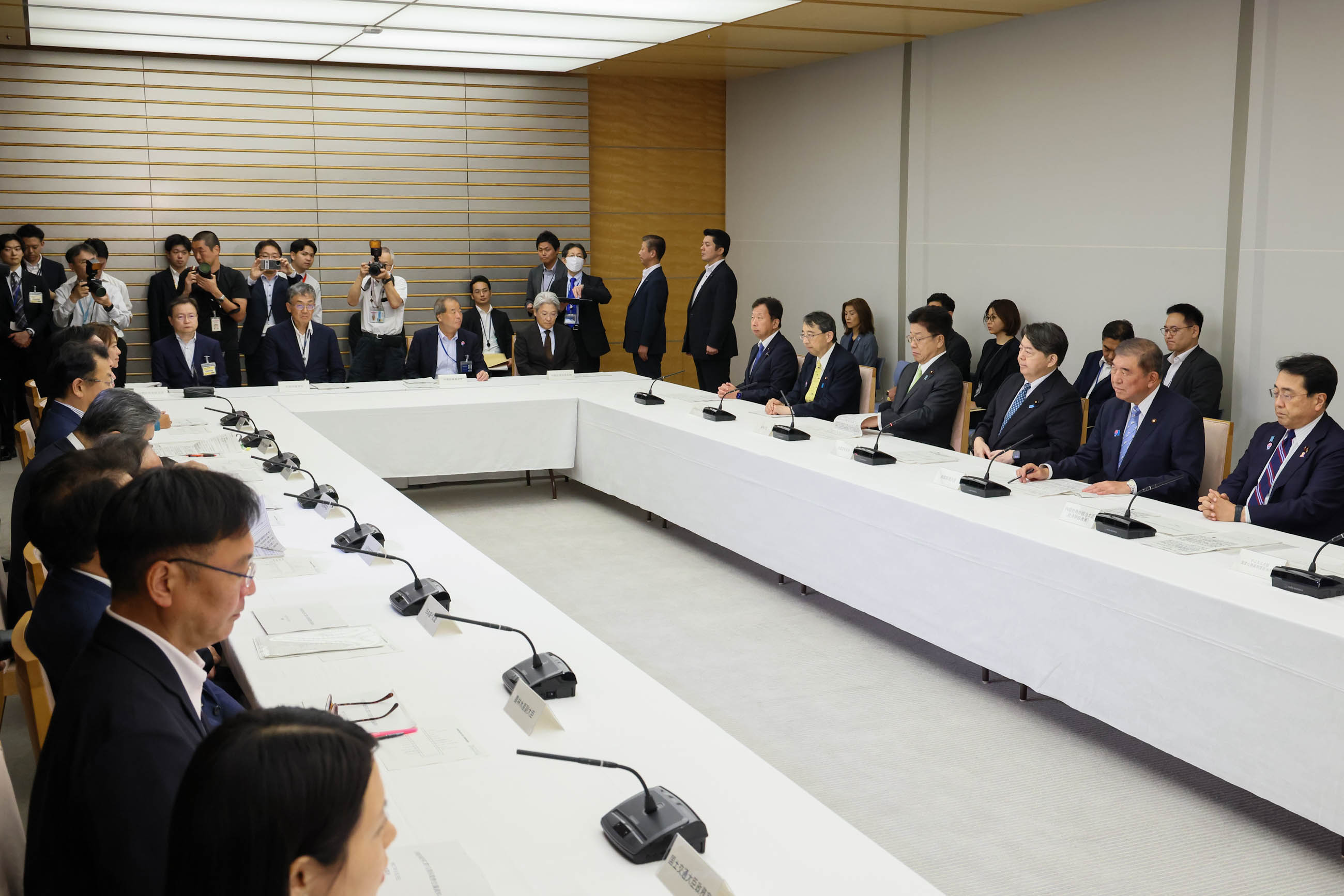 Prime Minister Ishiba attending the meeting (3)
