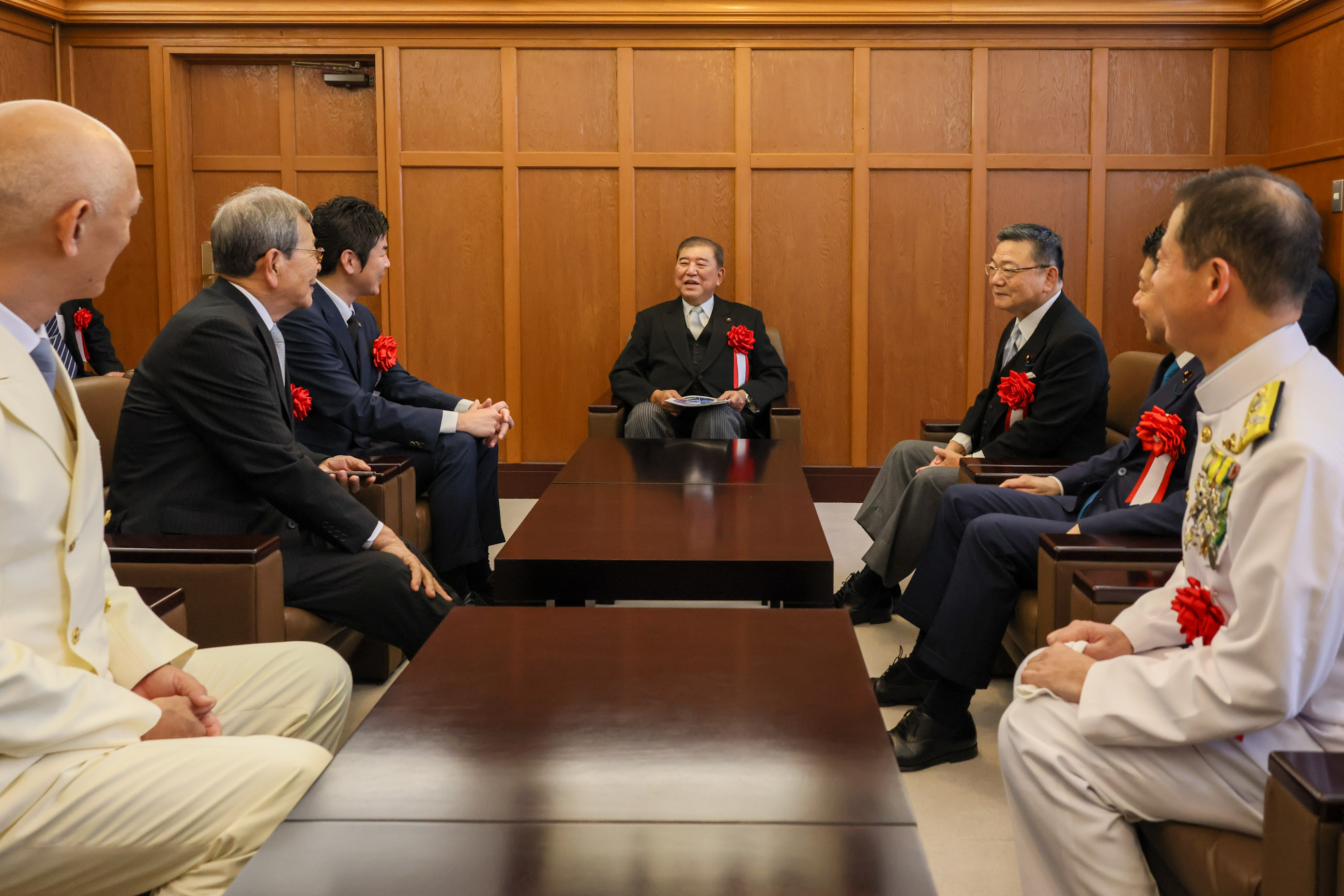 Prime Minister Ishiba meeting with school officials 