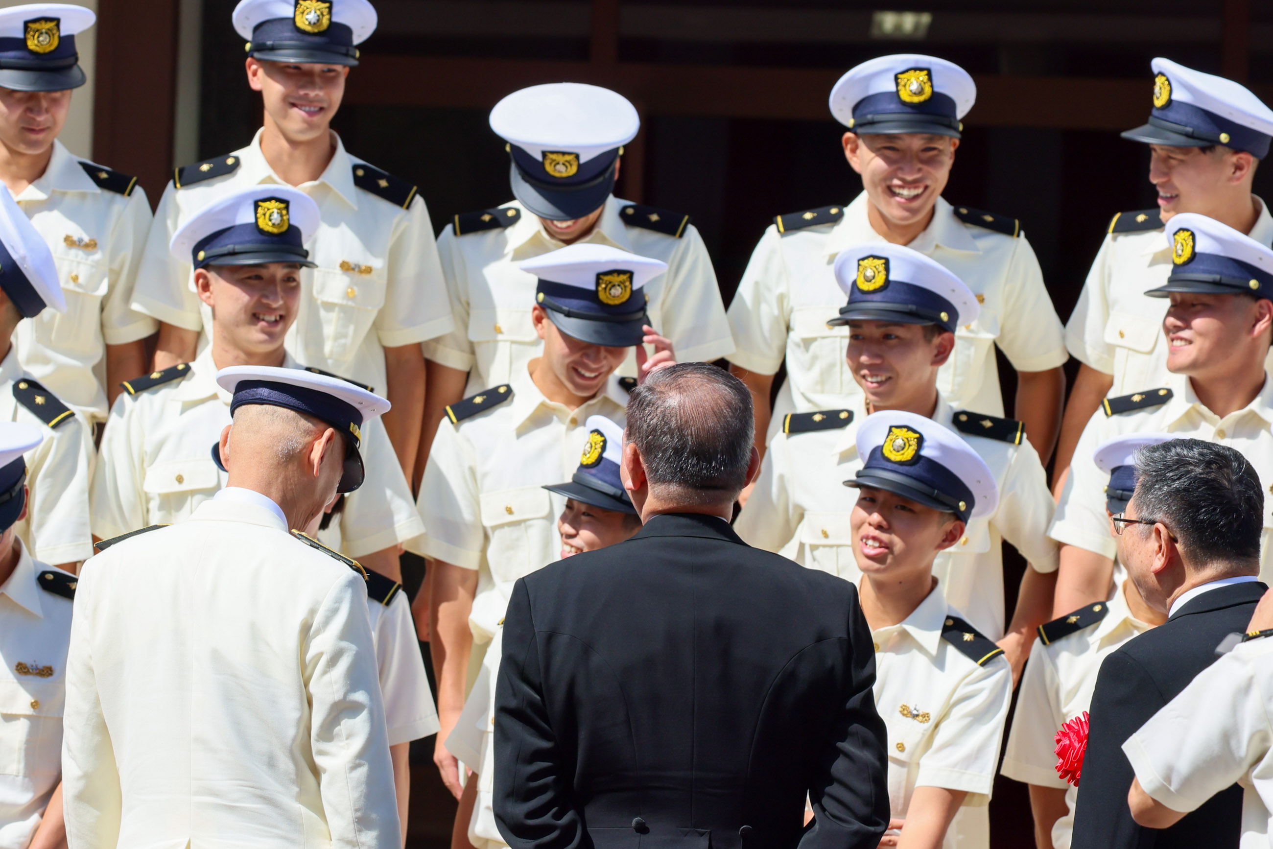 Prime Minister Ishiba attending a commemorative photograph session (3)