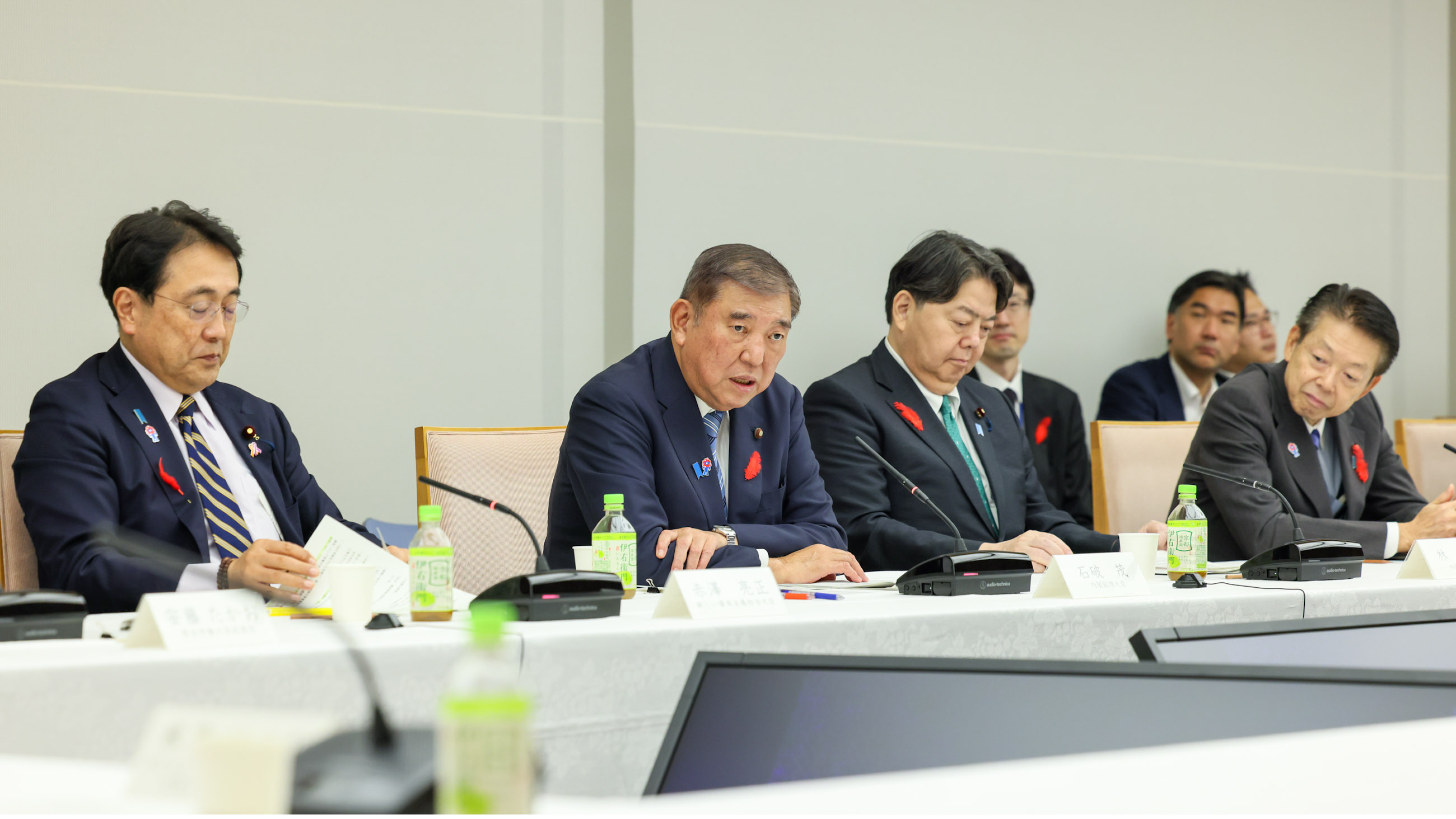 Prime Minister Ishiba wrapping up the meeting (1)