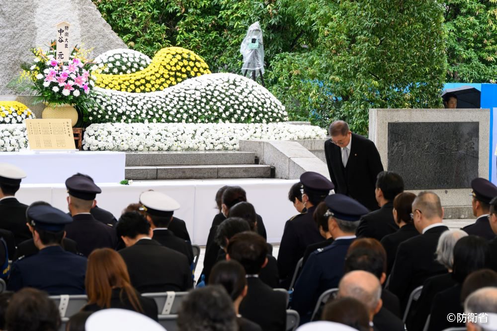 Prime Minister Ishiba attending the FY2025 Memorial Service for Members of the Self-Defense Forces Who Lost Their Lives on Duty (Photo: Ministry of Defense)