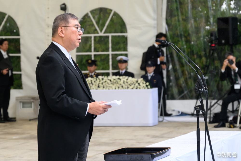 Prime Minister Ishiba delivering a memorial address (Photo: Ministry of Defense)