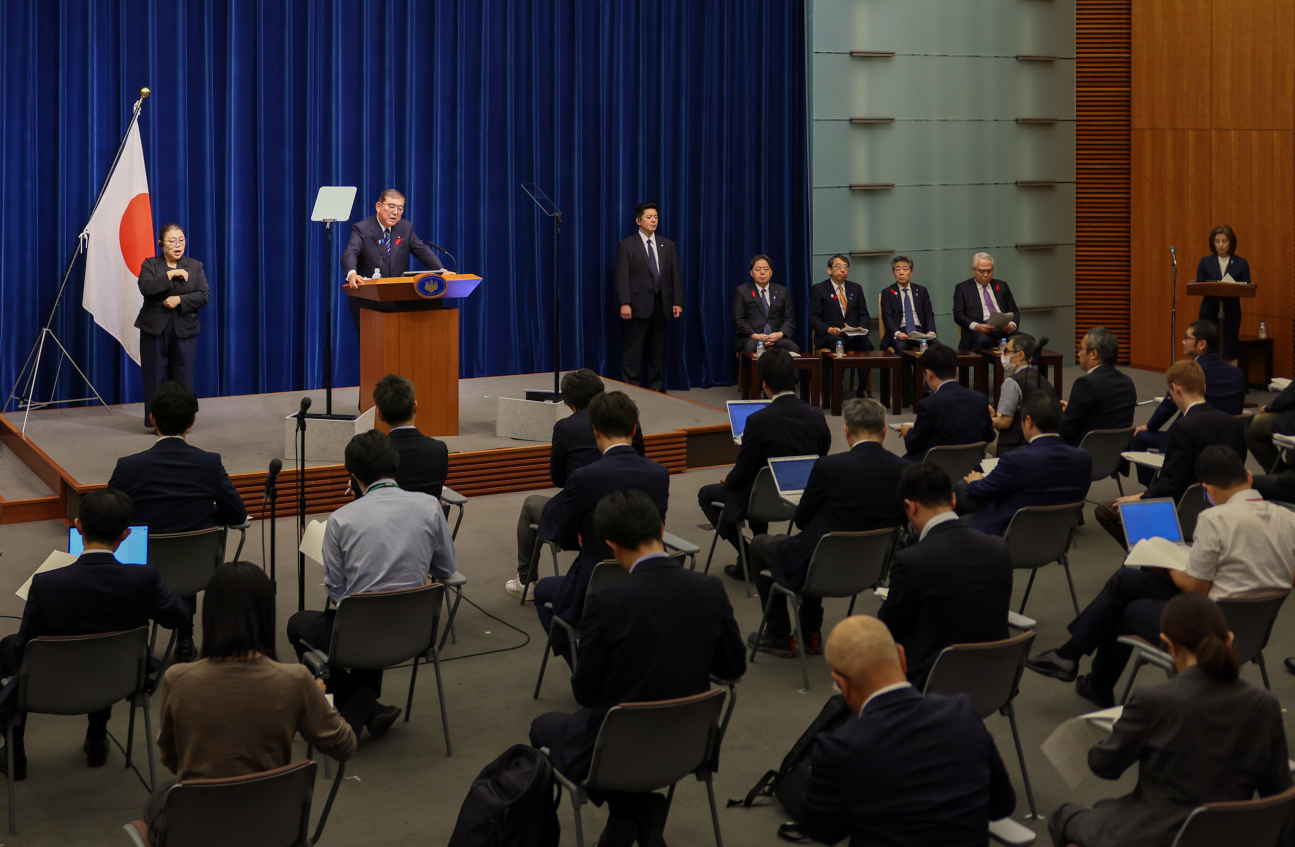 Prime Minister Ishiba making an opening statement (2)