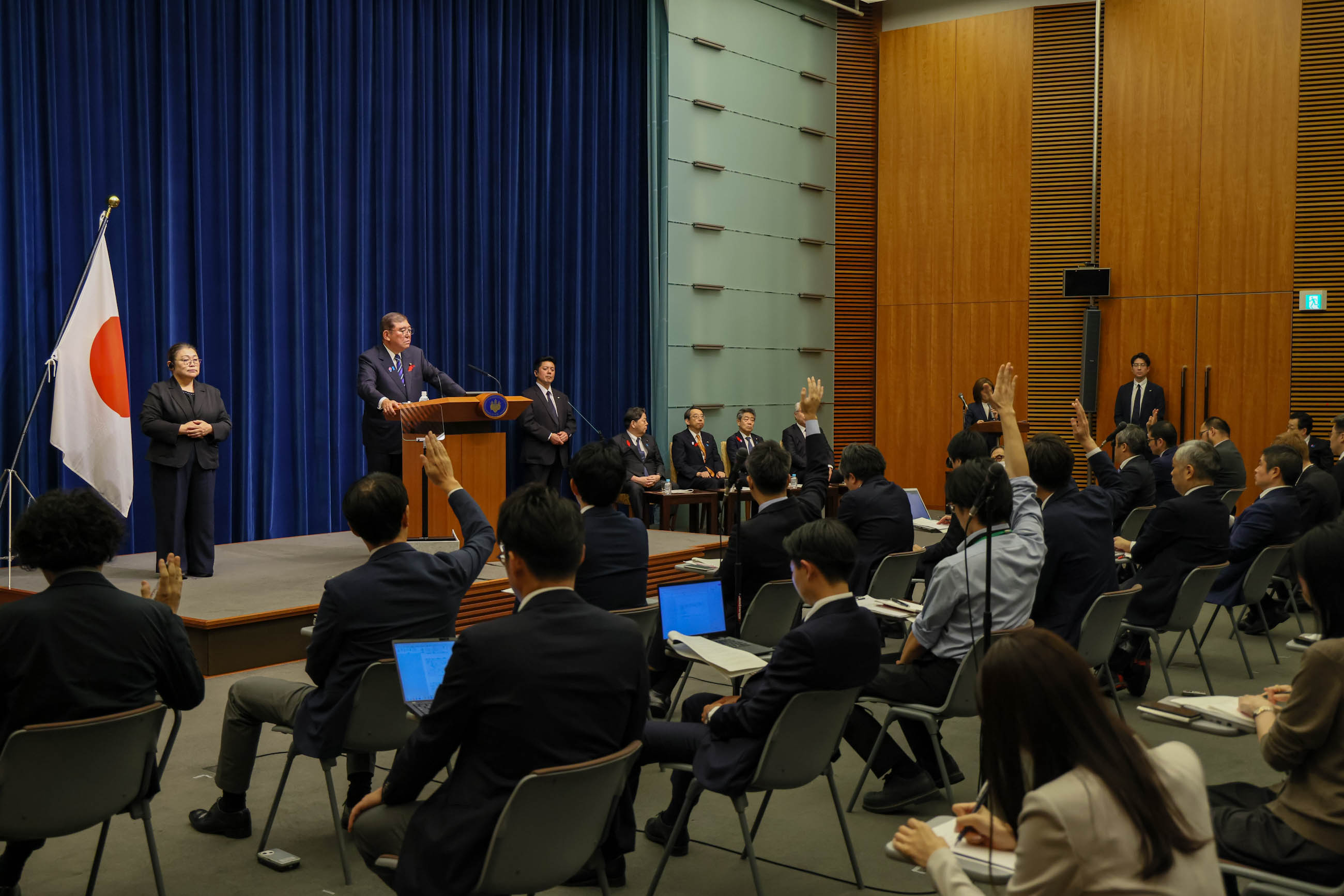 Prime Minister Ishiba answering questions from the press (1)