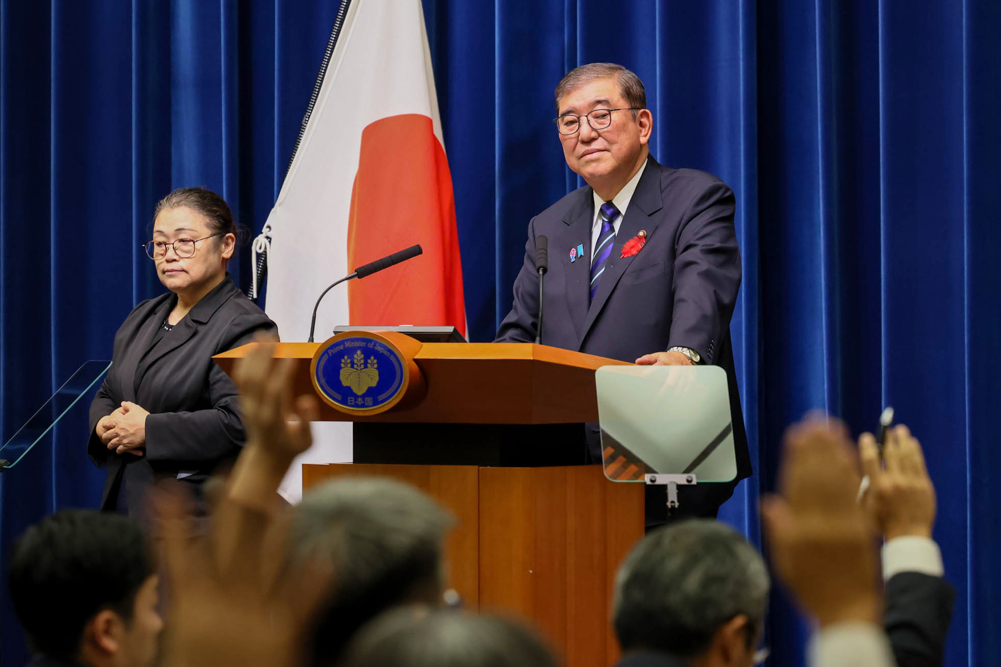 Prime Minister Ishiba answering questions from the press (2)