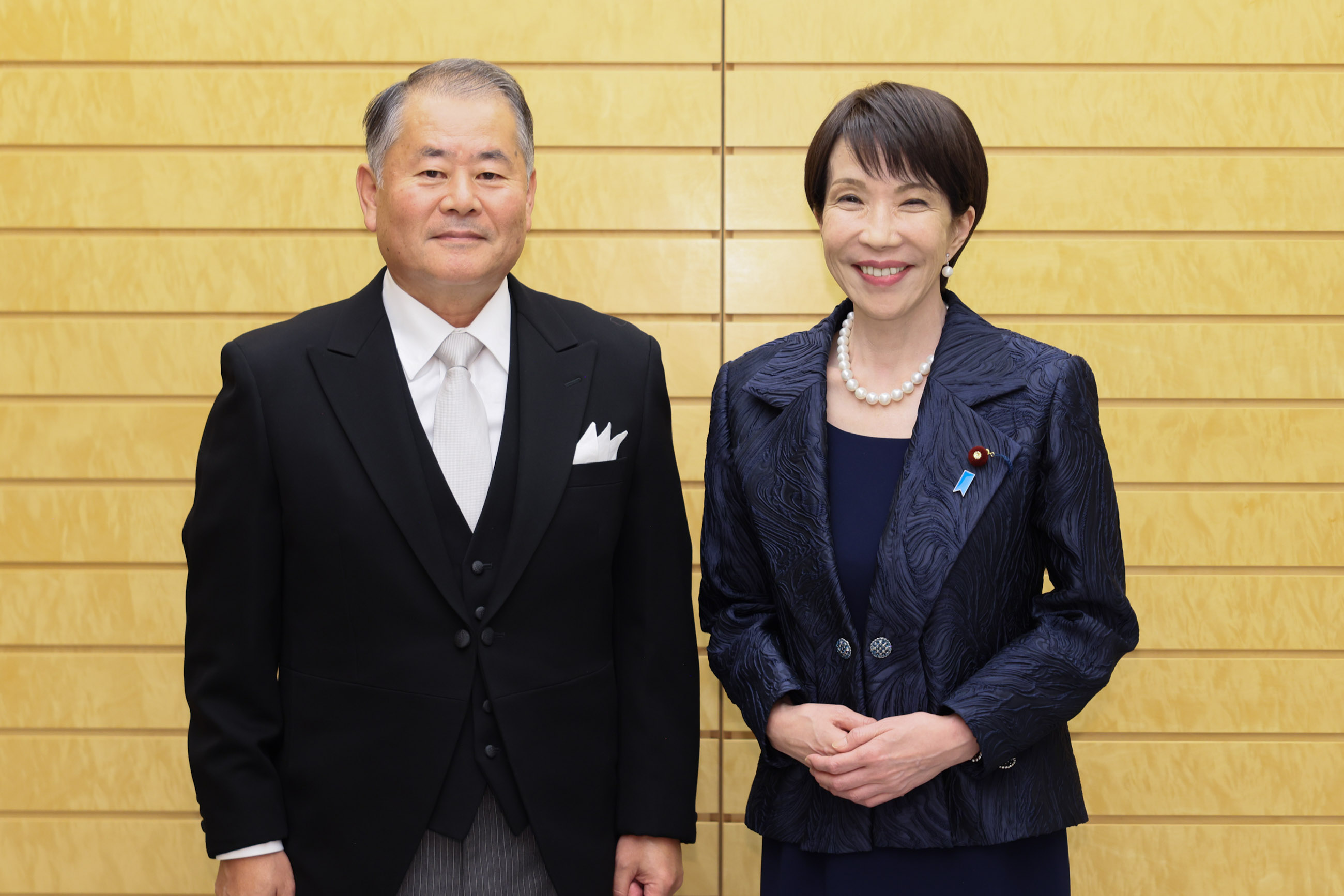 Prime Minister Takaichi with Special Advisors to the Prime Minister (1)