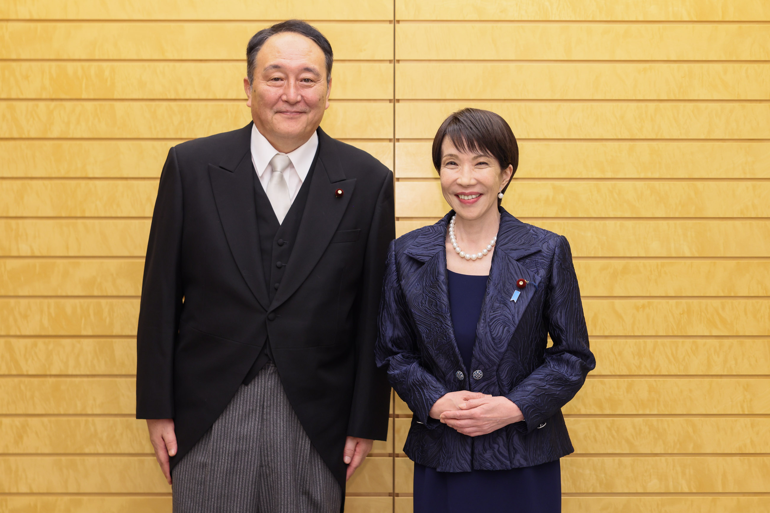 Prime Minister Takaichi with Special Advisors to the Prime Minister (2)