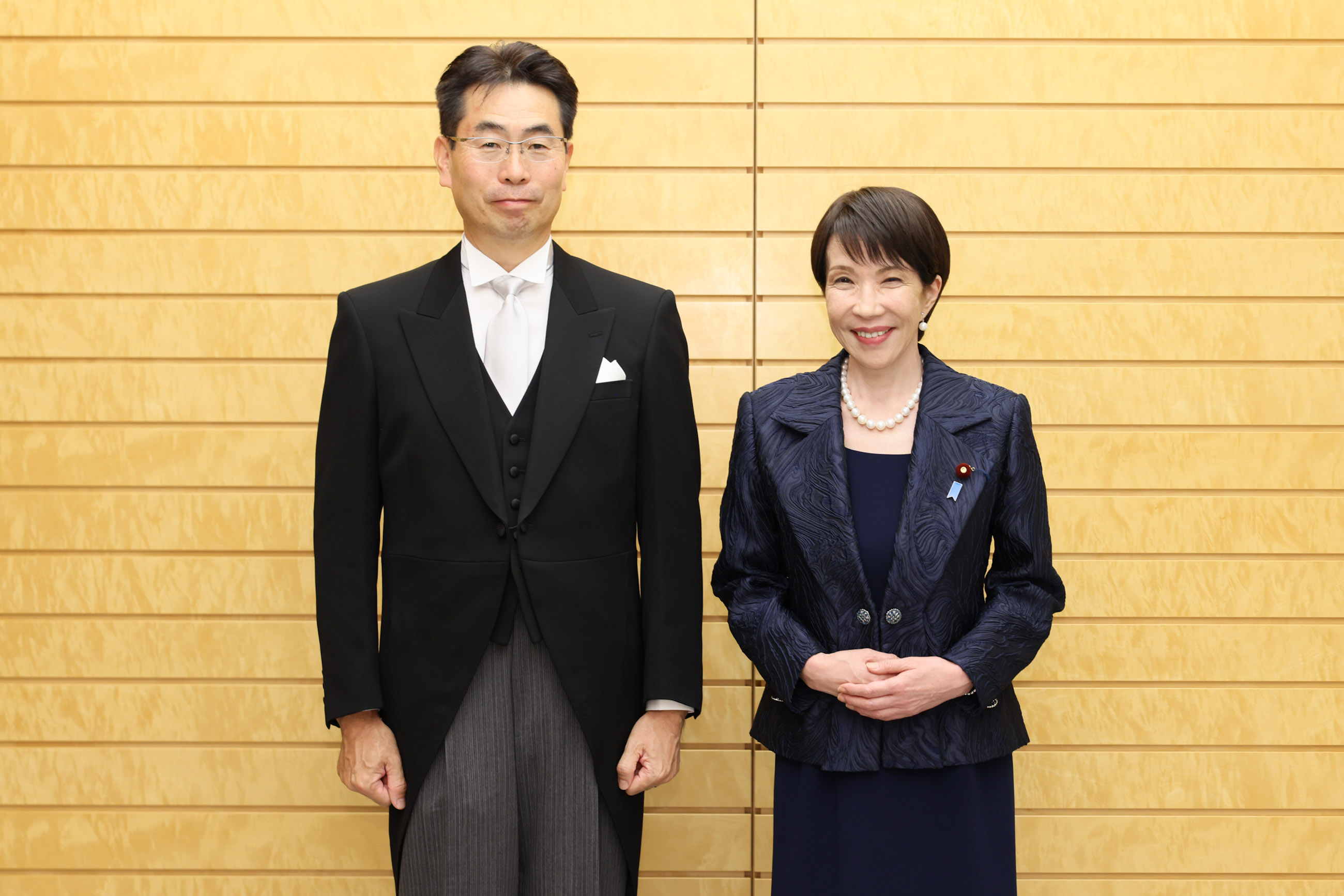 Prime Minister Takaichi with Special Advisors to the Prime Minister (5)