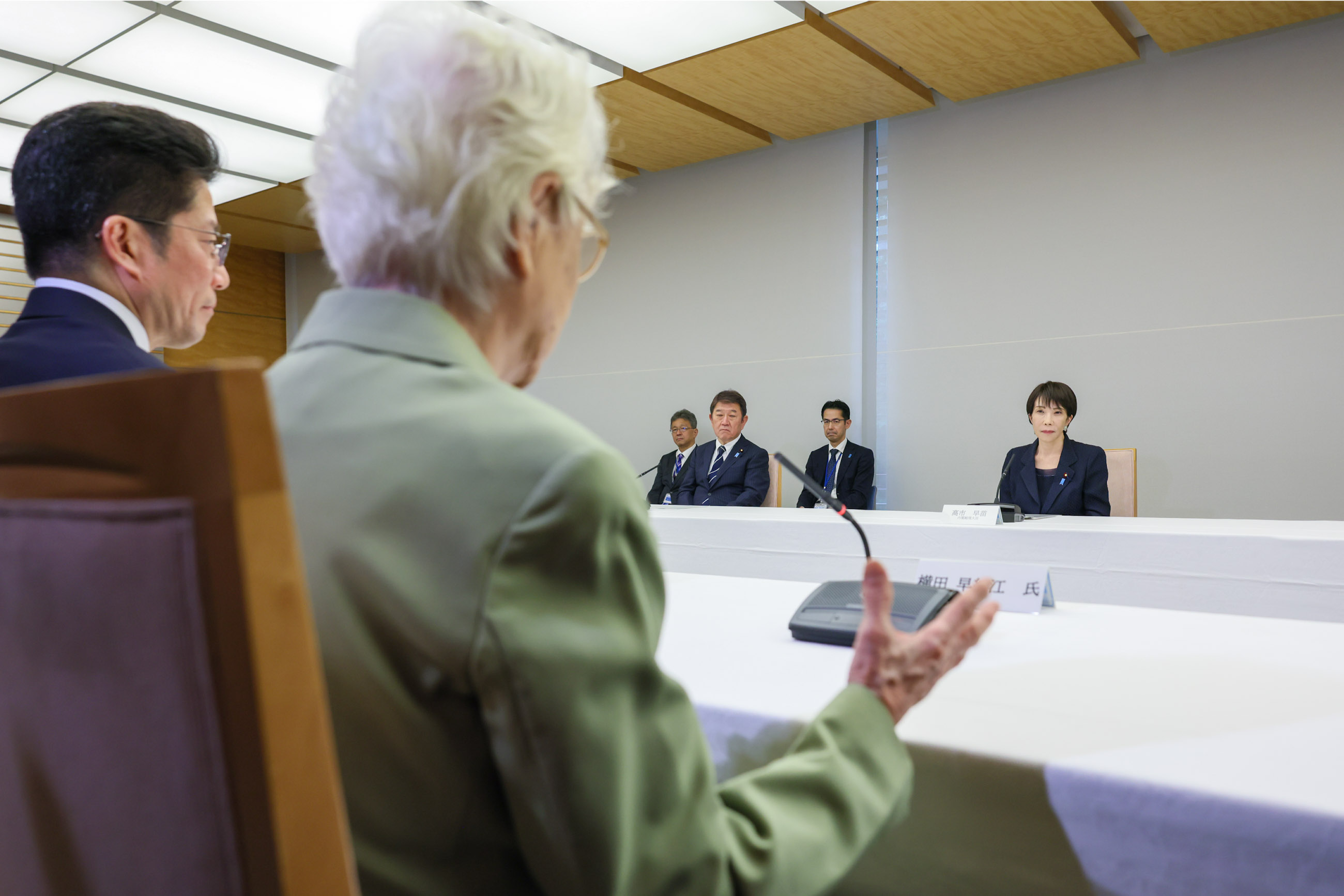 Prime Minister Takaichi holding a meeting with families of abductees and others (8)