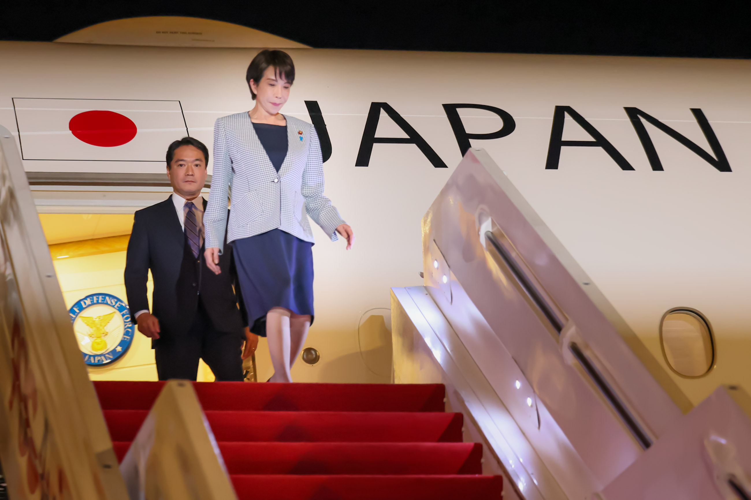 Prime Minister Takaichi arriving in Kuala Lumpur (1)