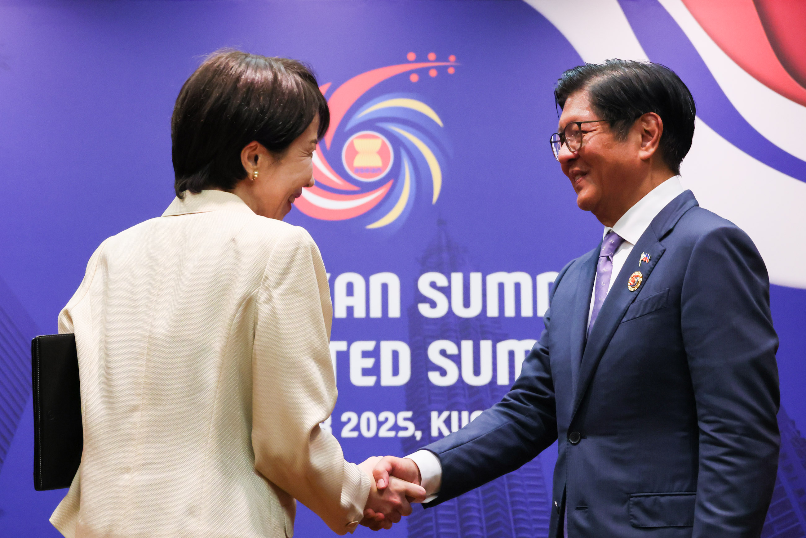 Japan-Philippines Summit Meeting (1)