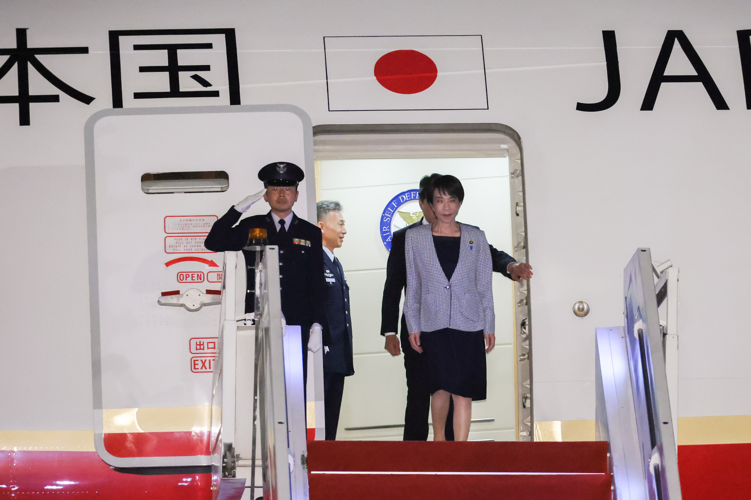 Prime Minister Takaichi arriving in Kuala Lumpur (6)