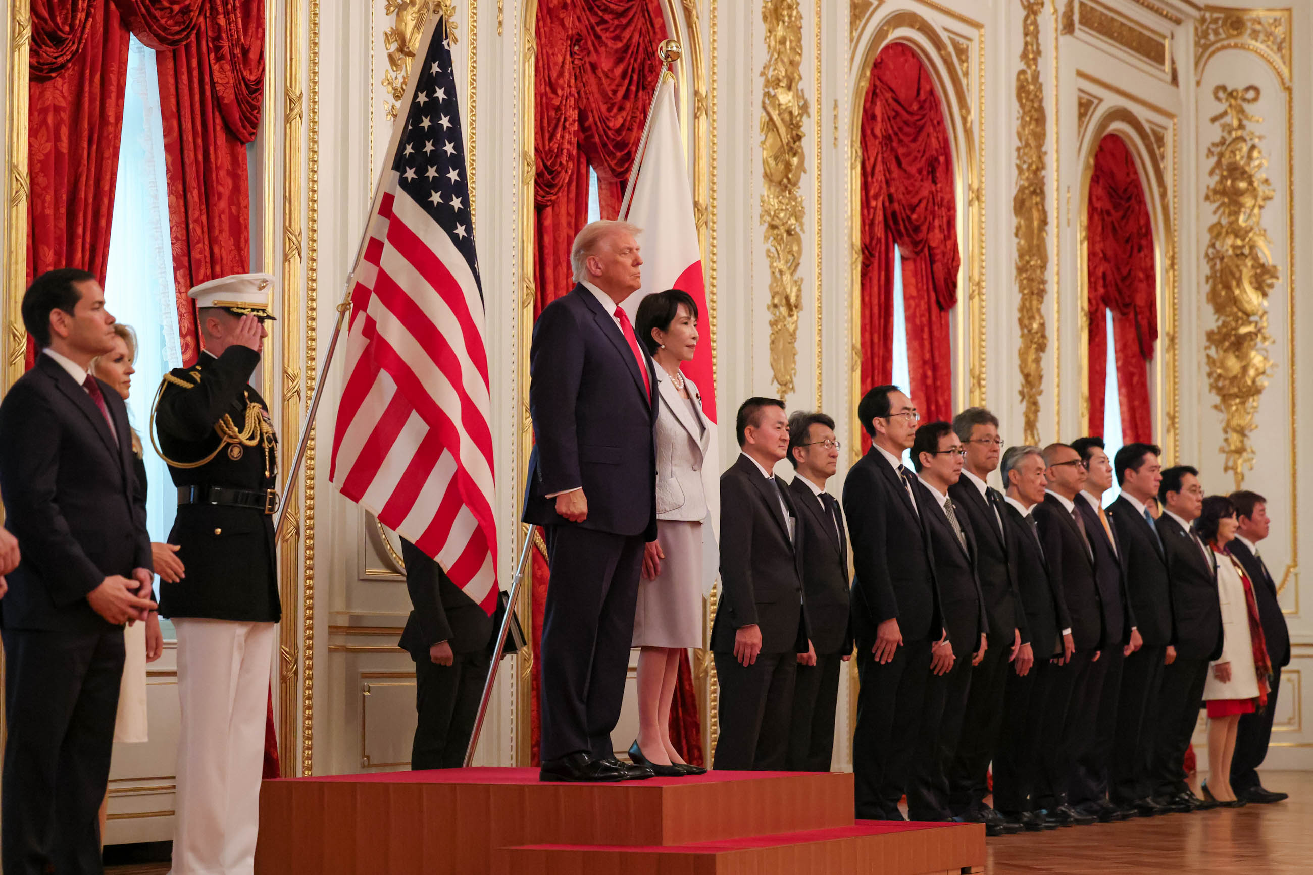 Salute and guard of honor ceremony (3)