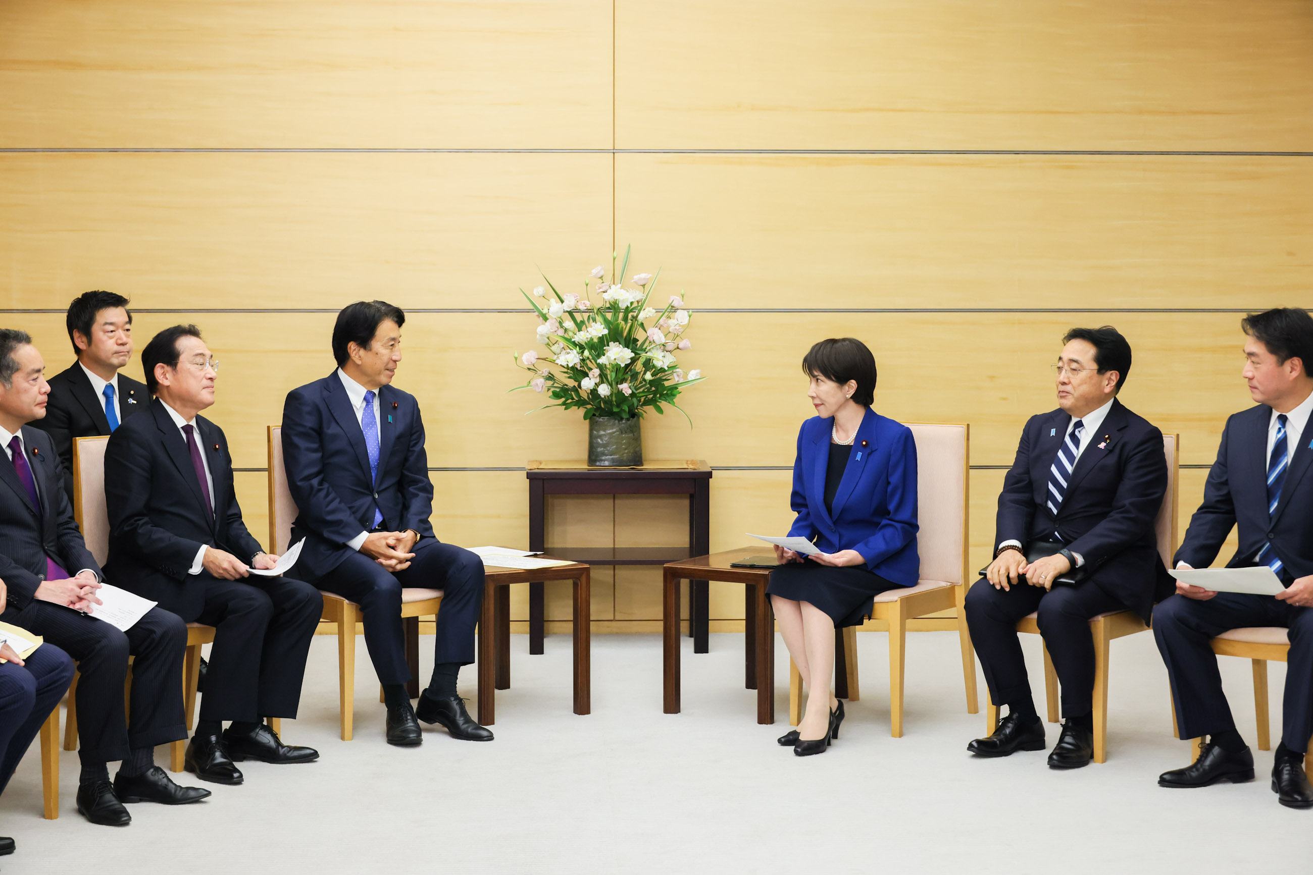 Prime Minister Takaichi receiving a courtesy call (4)