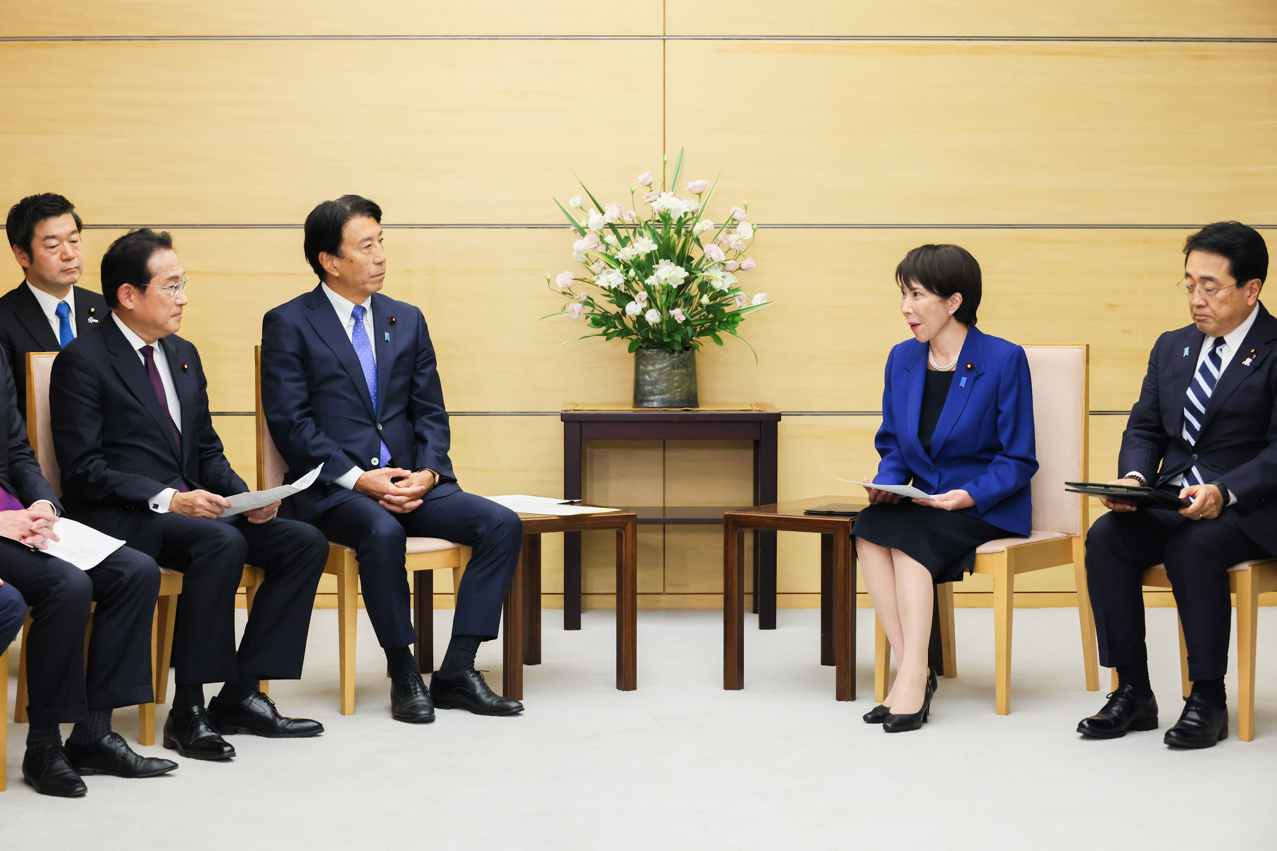Prime Minister Takaichi receiving a courtesy call (6)