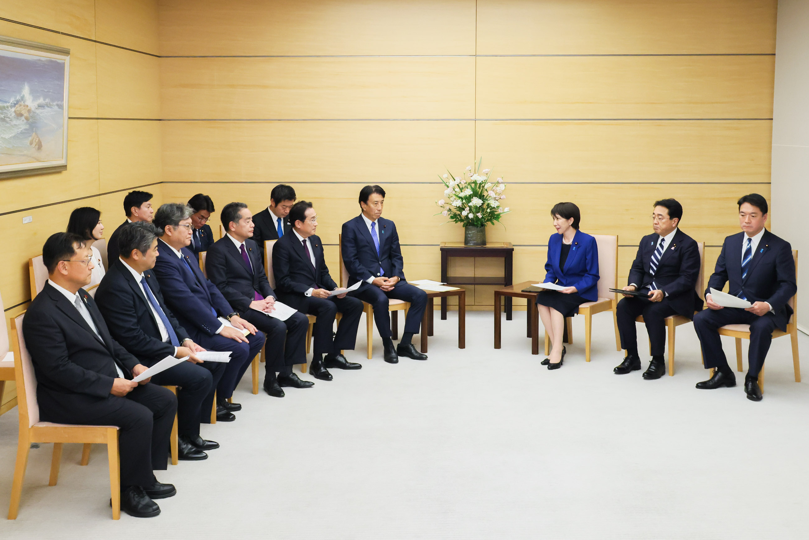 Prime Minister Takaichi receiving a courtesy call (7)