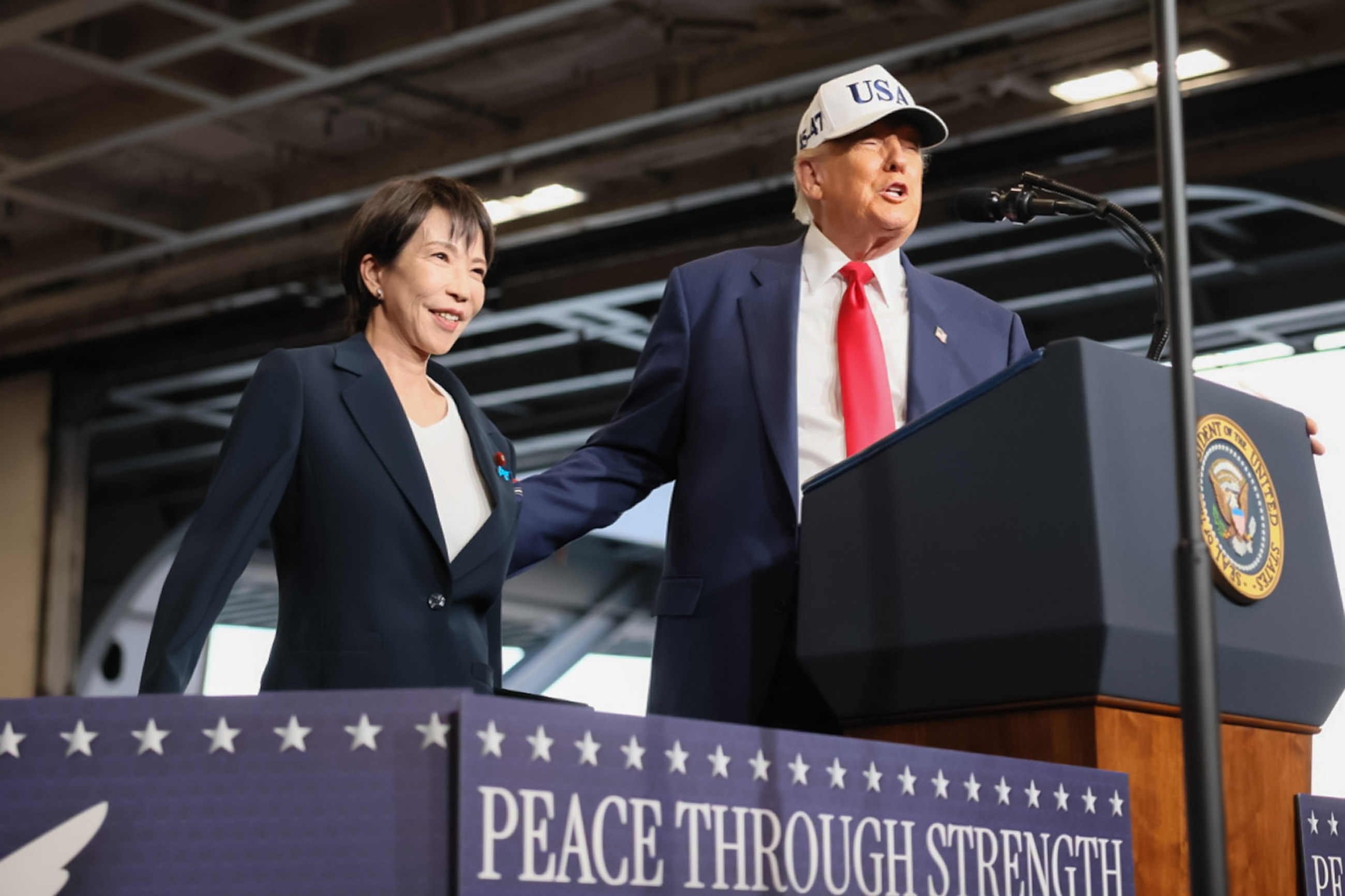 Visit to the U.S. Naval Base Yokosuka by Prime Minister Takaichi and U.S. President Trump