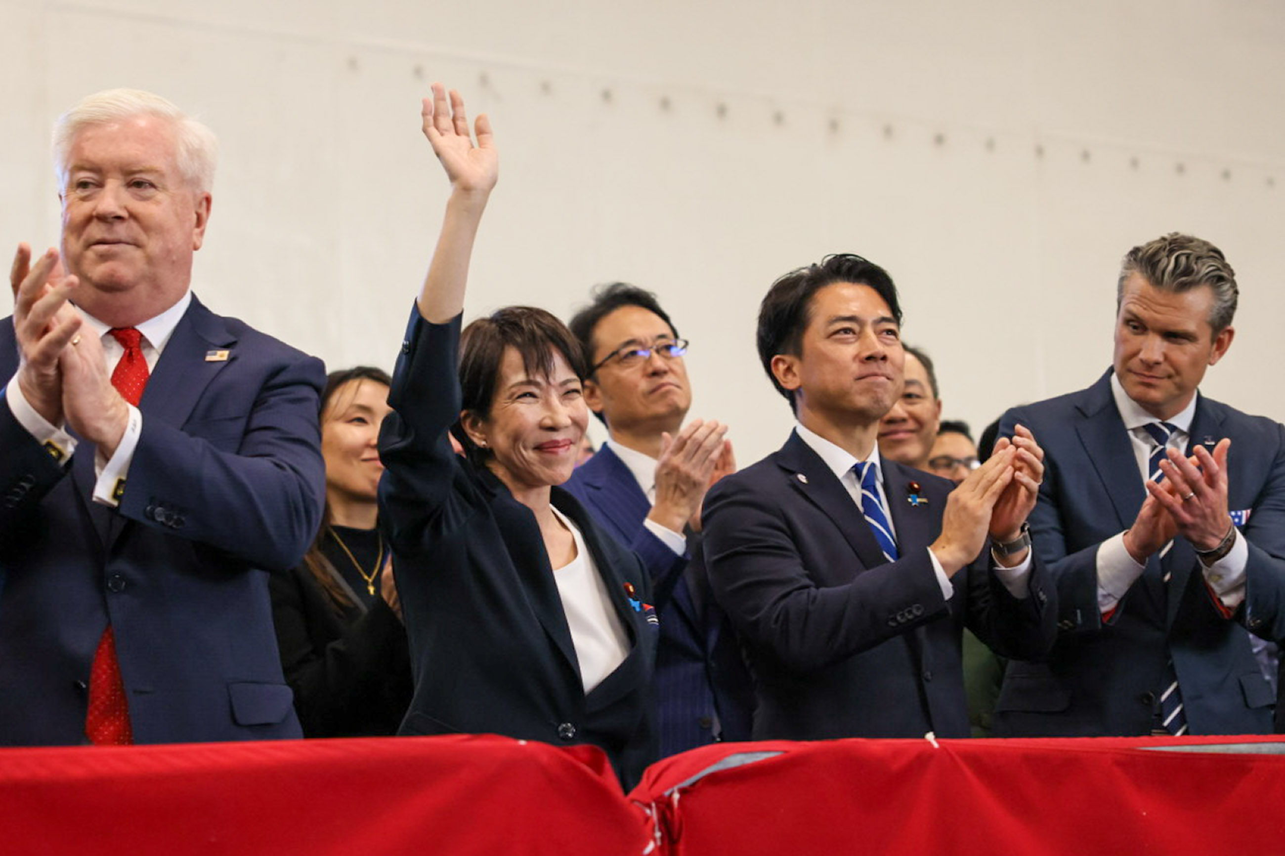 Prime Minister Takaichi visiting the U.S. Naval Base Yokosuka (4)