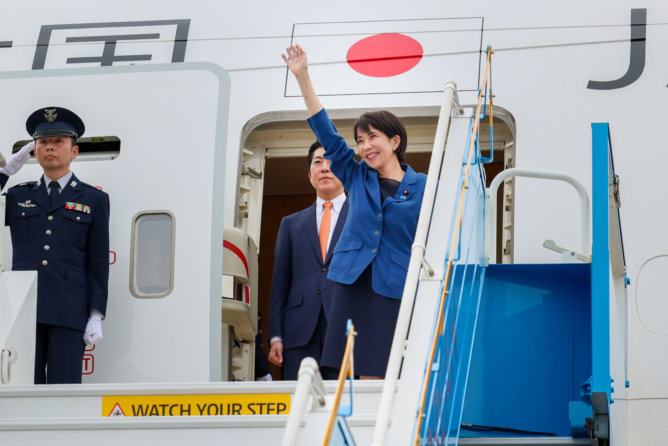 Prime Minister Takaichi arriving in the Republic of Korea (3)