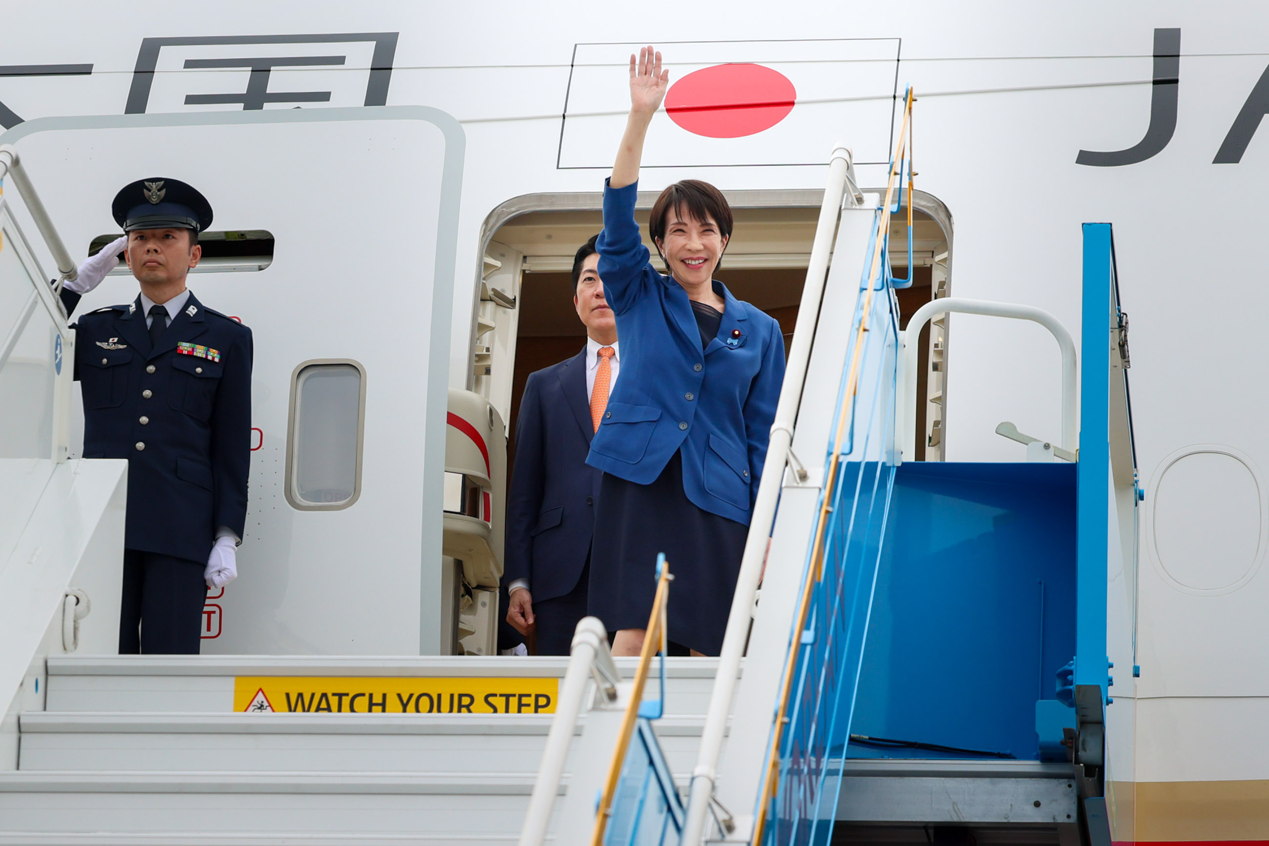 Prime Minister Takaichi arriving in the Republic of Korea (4)
