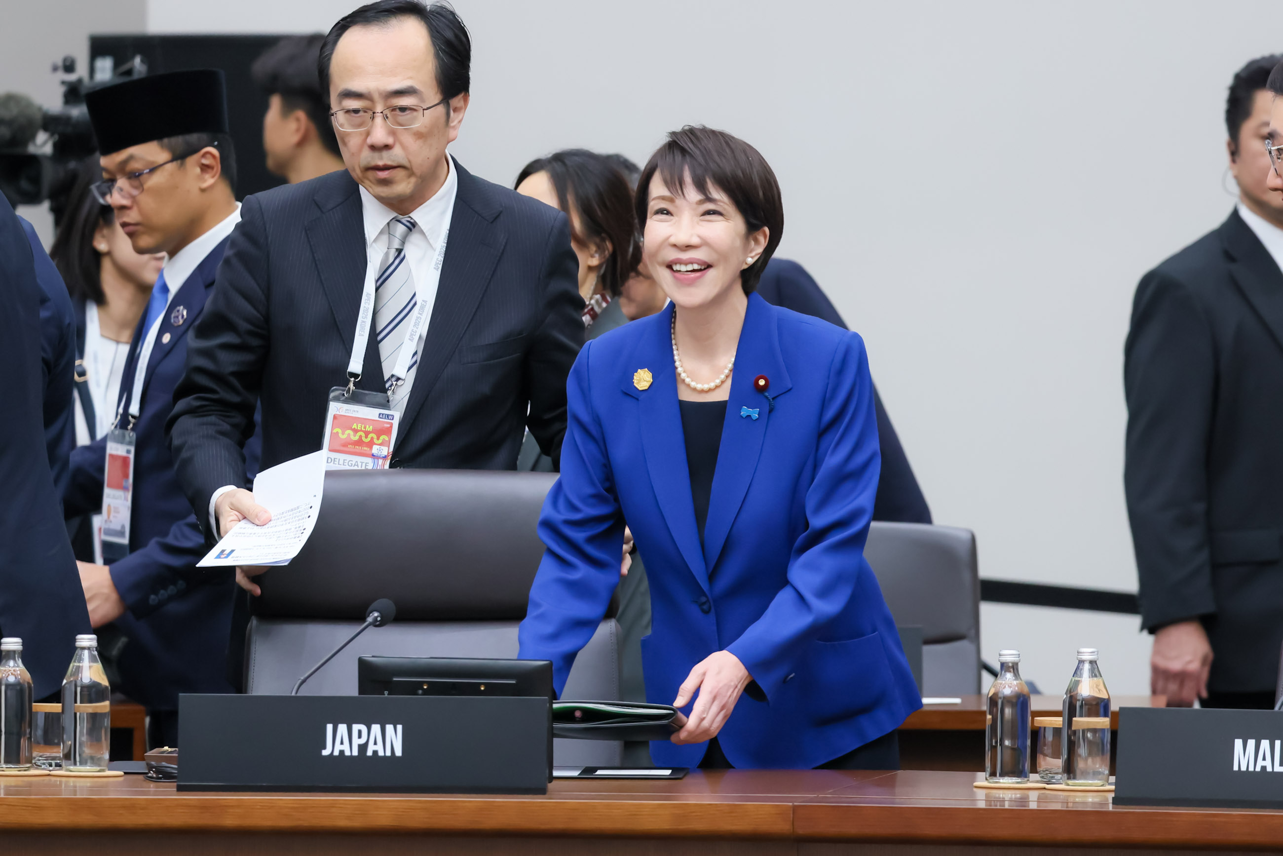Prime Minister Takaichi attending the first session of the APEC Economic Leaders’ Meeting (2)