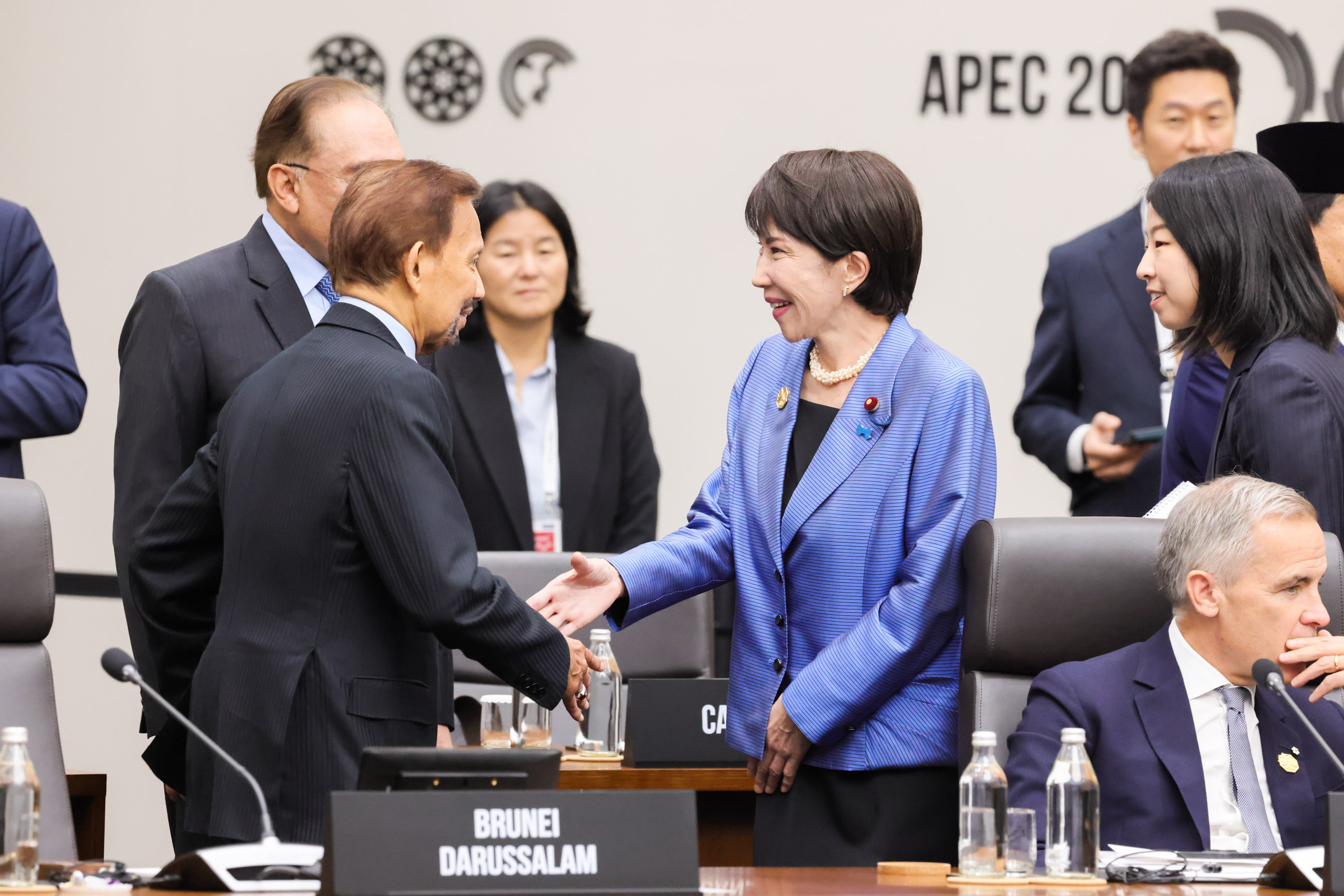 Prime Minister Takaichi attending the second session of the APEC Economic Leaders’ Meeting (3)